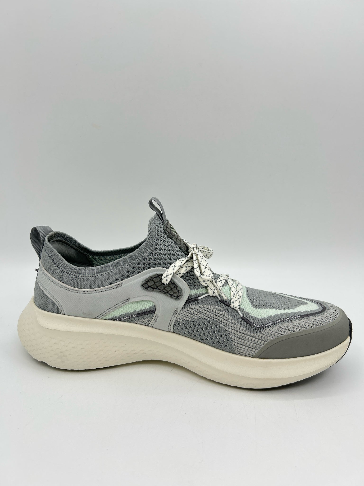 COLE HAAN Size 9B Grey Women Sneakers