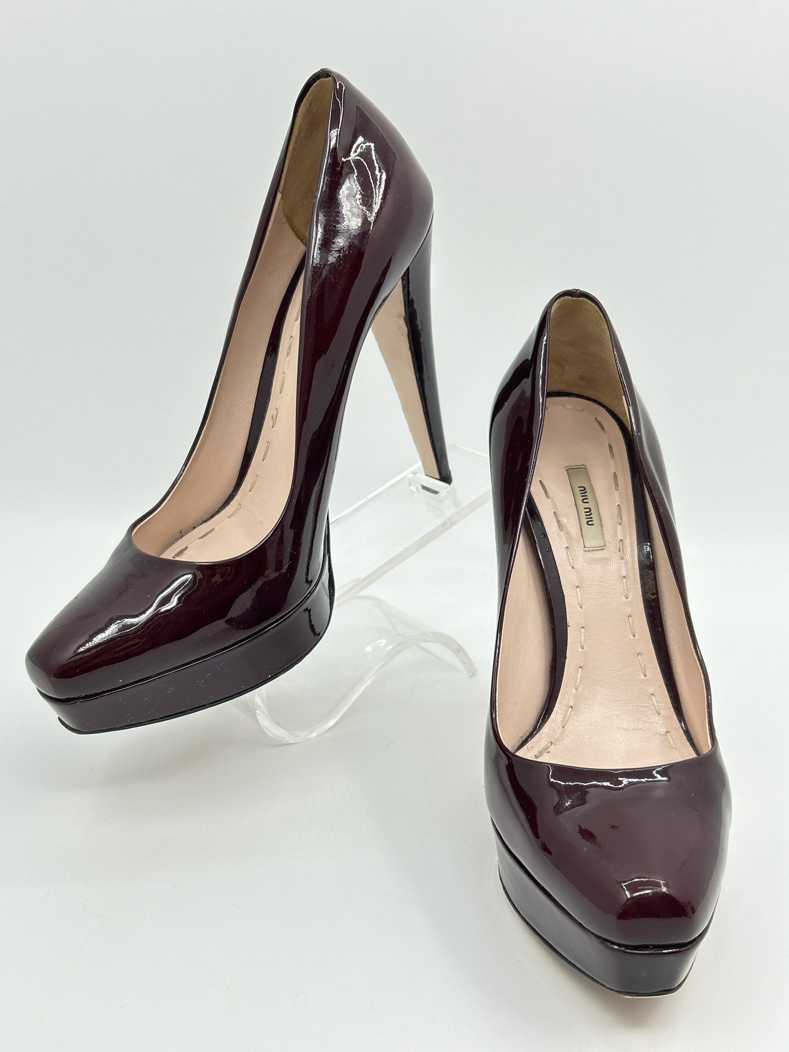 MIU MIU Size 38.5 Burgundy Women Pumps