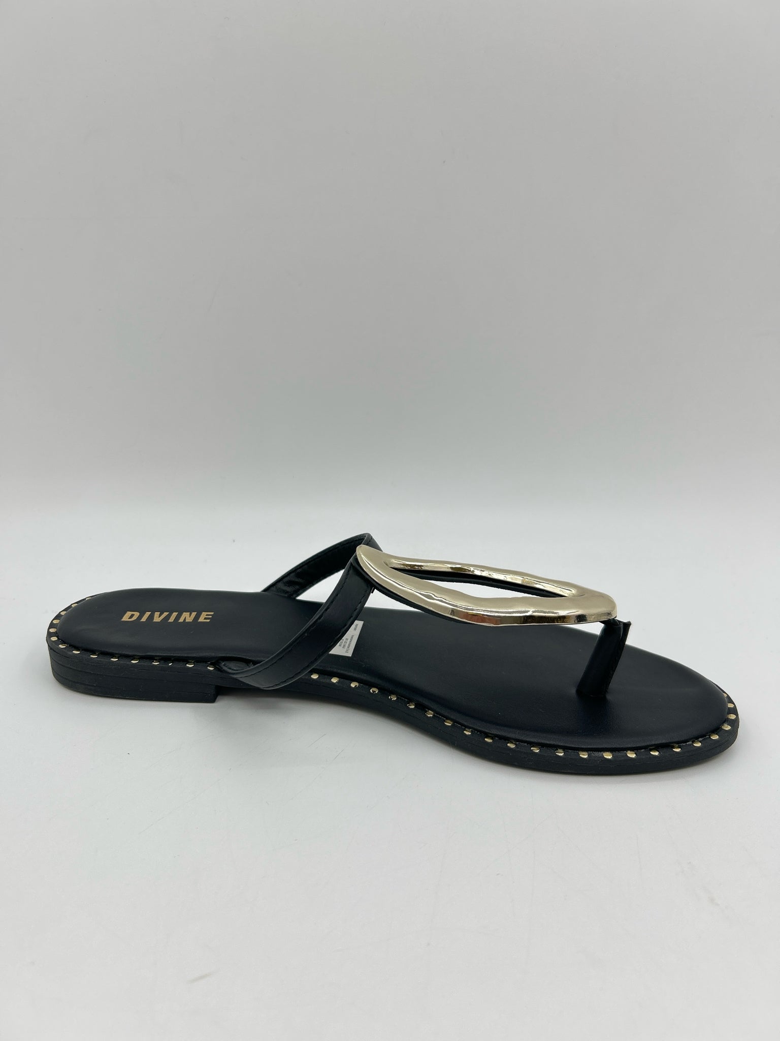 DIVINE Size 40/9 Black Women Sandal