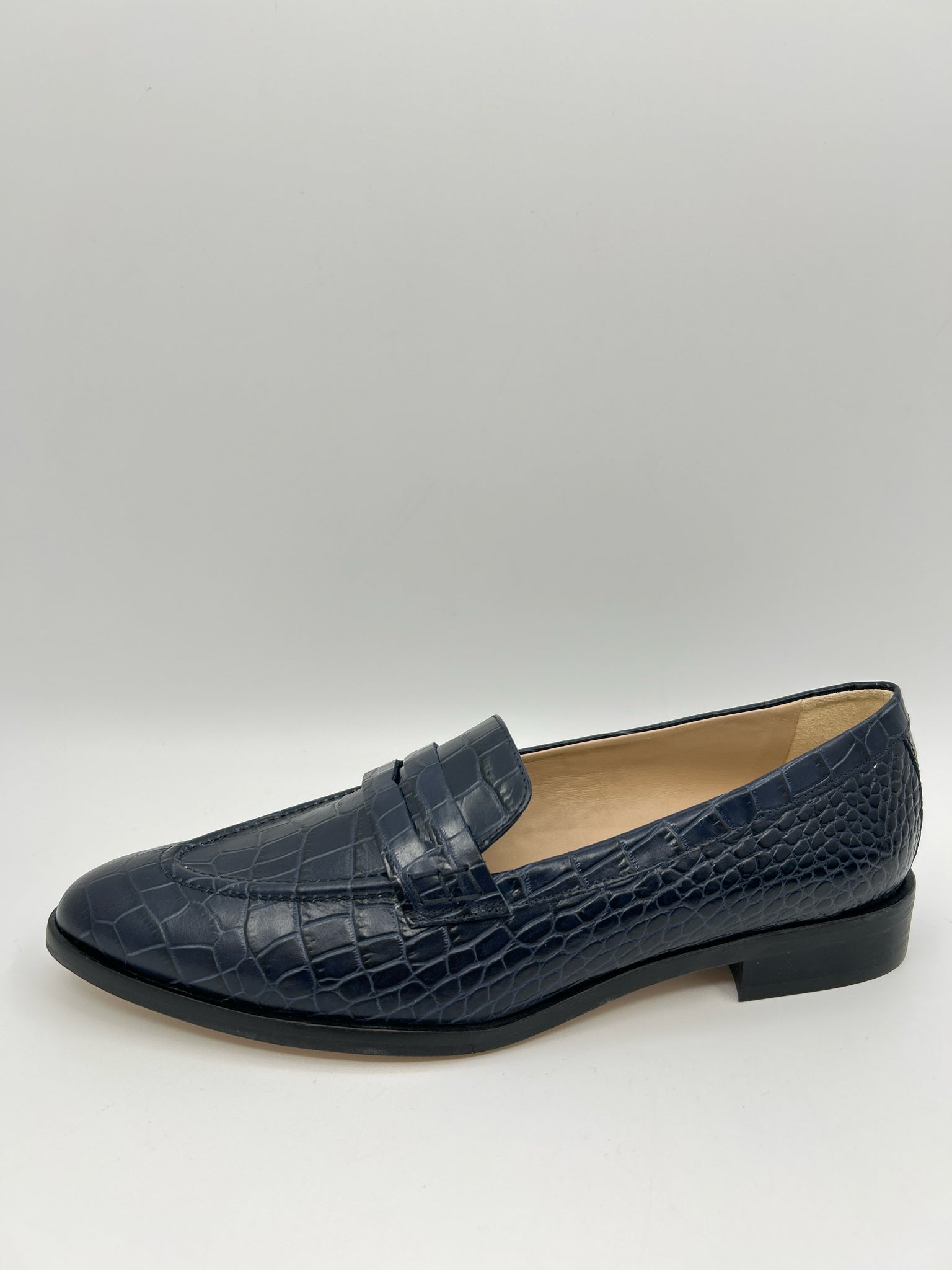 L.K. BENNETT Size 11 Navy Women Loafer