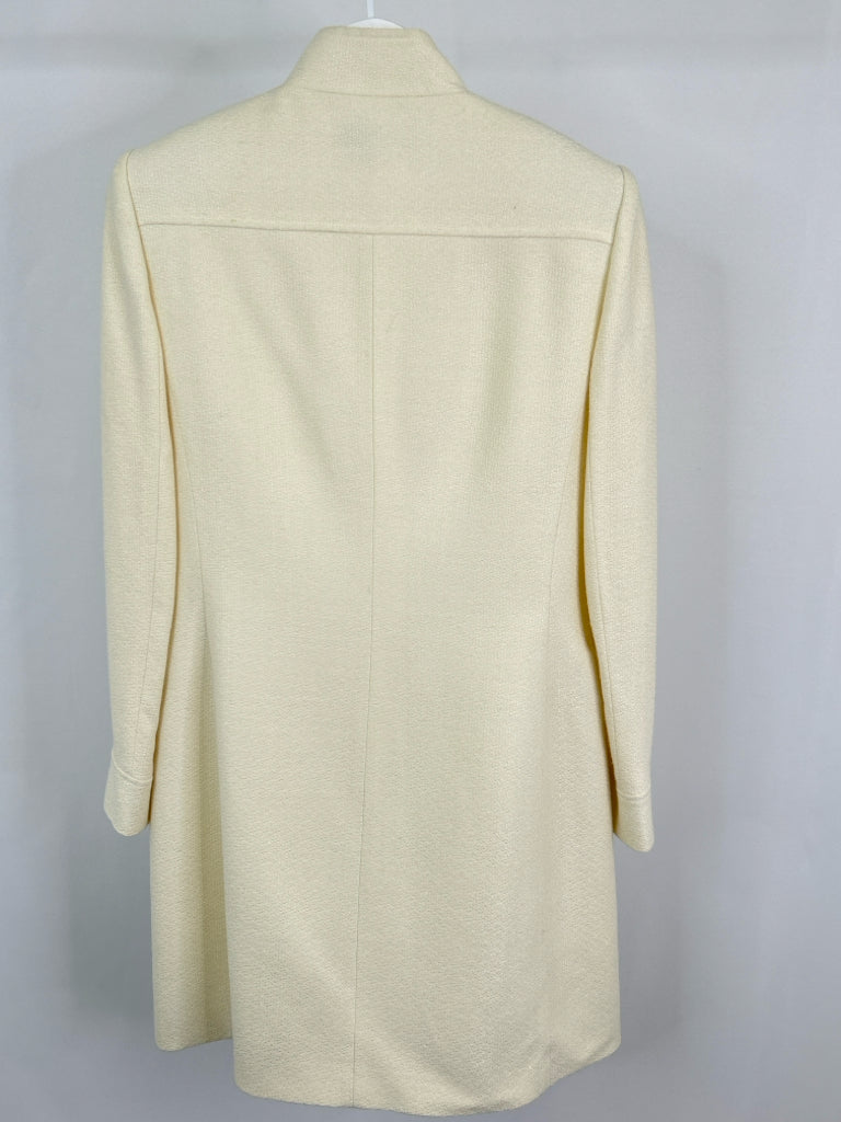 TAHARI Women Size 8 Cream Coat