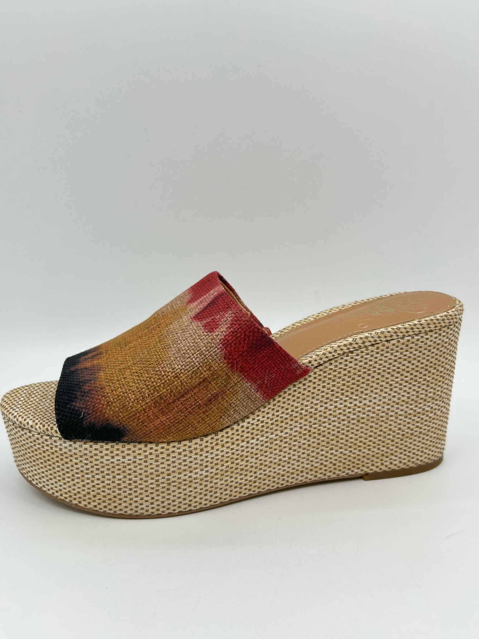 VINCE CAMUTO Size 9M TAN PRINT Women Sandal