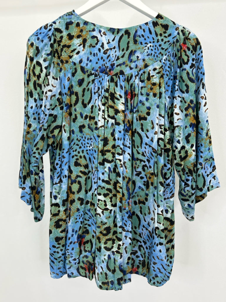 ETHYL Women Size M BLUE AND GREEN Top