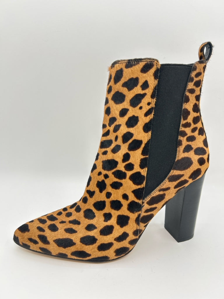 VINCE CAMUTO Women Size 10M Animal Print Booties NWOB