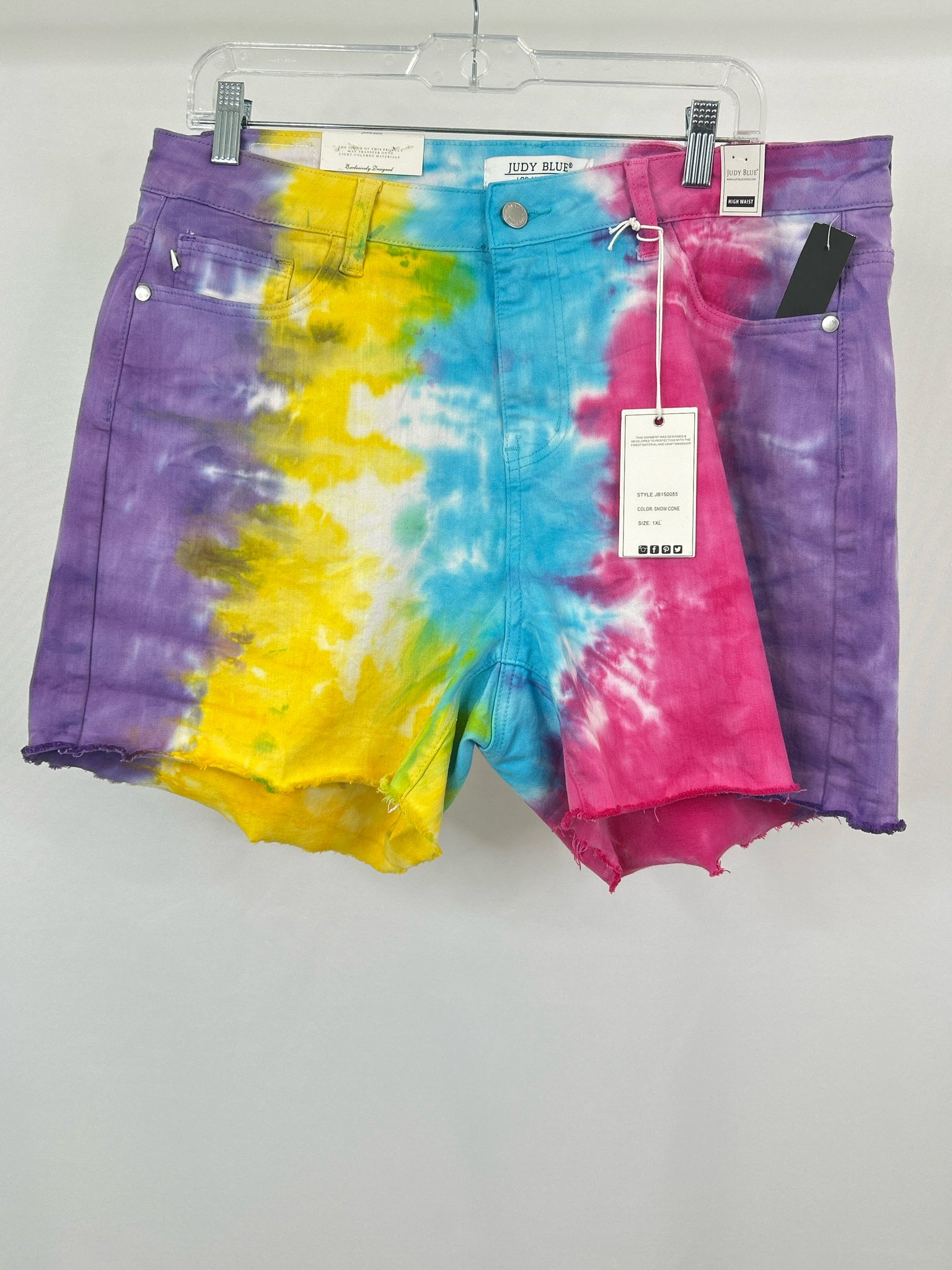 JUDY BLUE Size 1XL Purple Print Women Shorts
