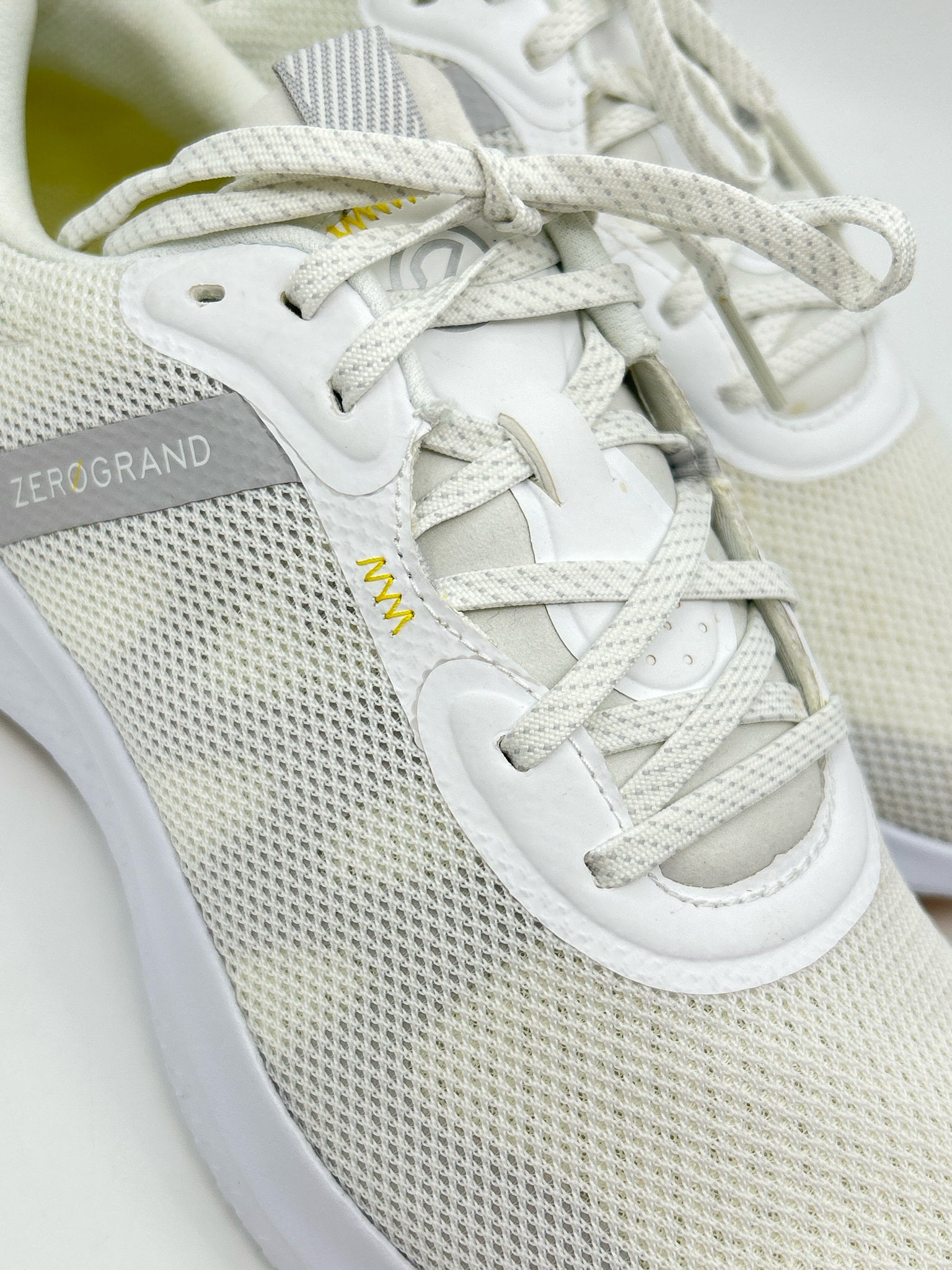 COLE HAAN Size 9B White Women Sneakers