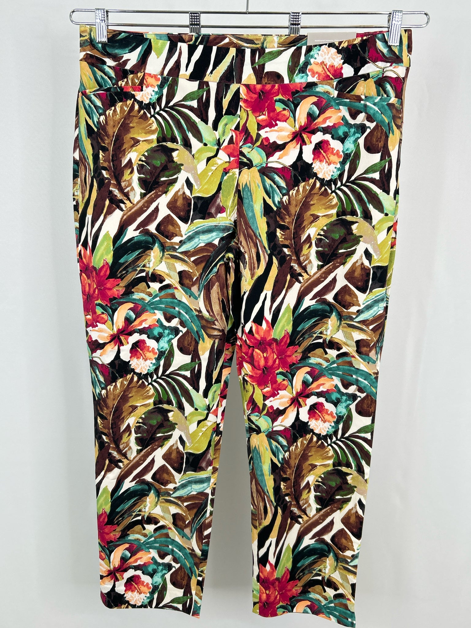 CHICO'S NWT Size 18R Multi-Color Women Pants