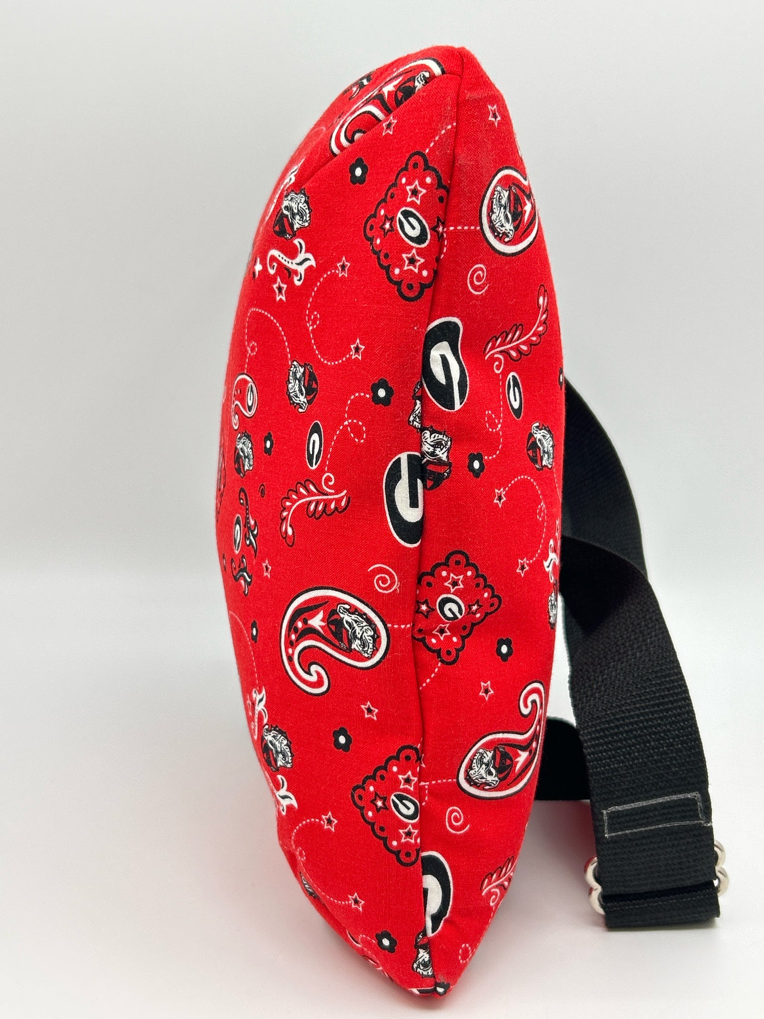 Maddy Moo Red and Black Women Purse