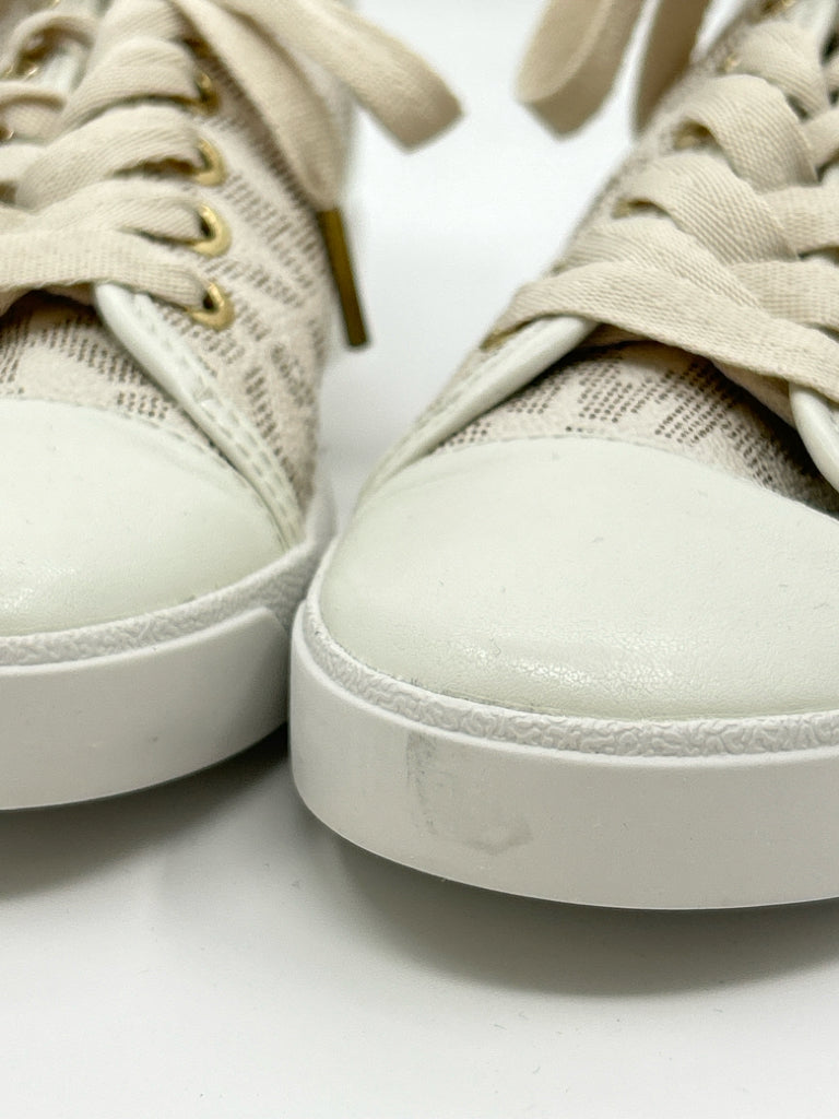 MICHAEL KORS Women Size 7 Ivory Sneakers