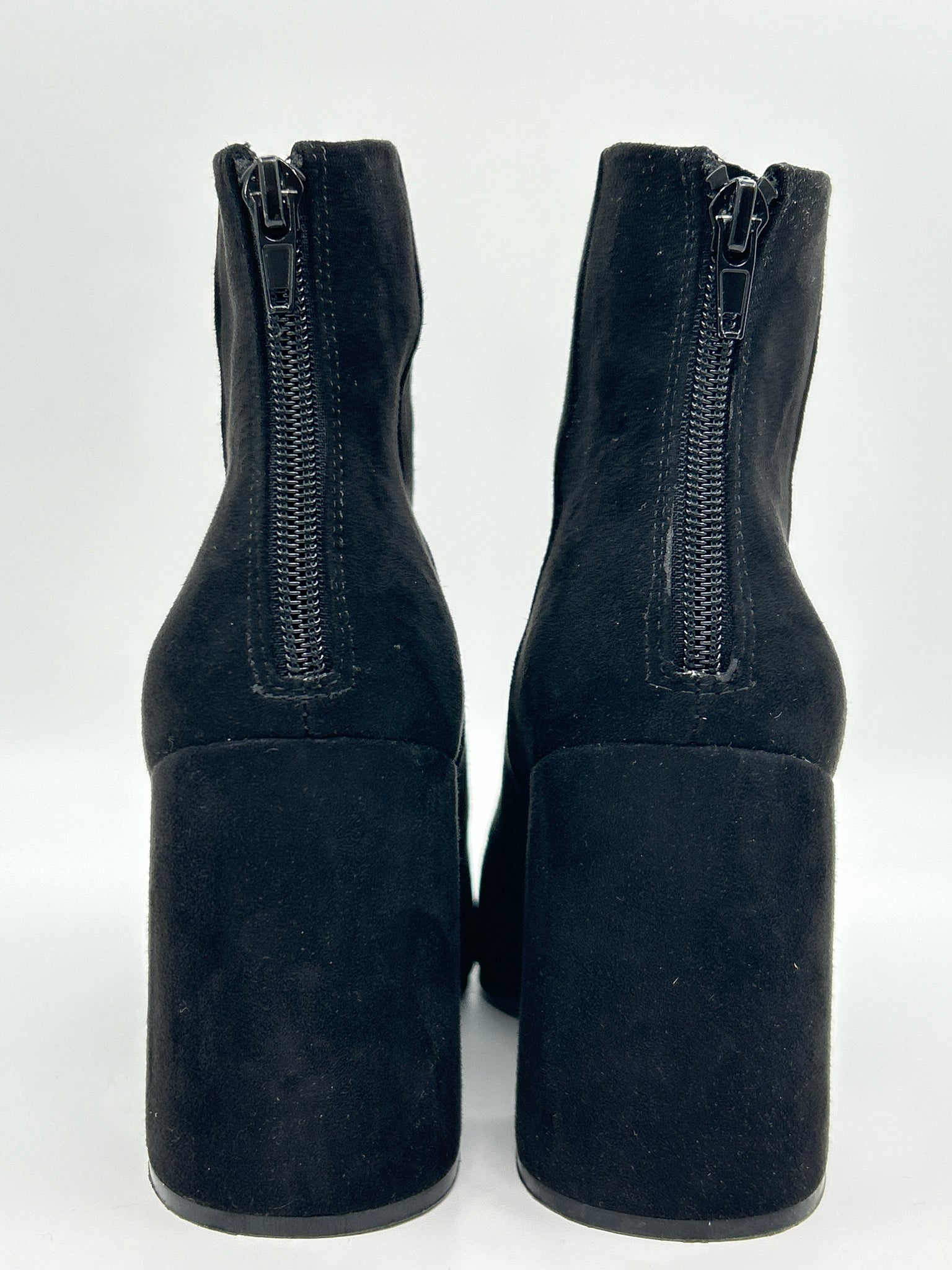 STEVE MADDEN Size 8M Black Women Booties