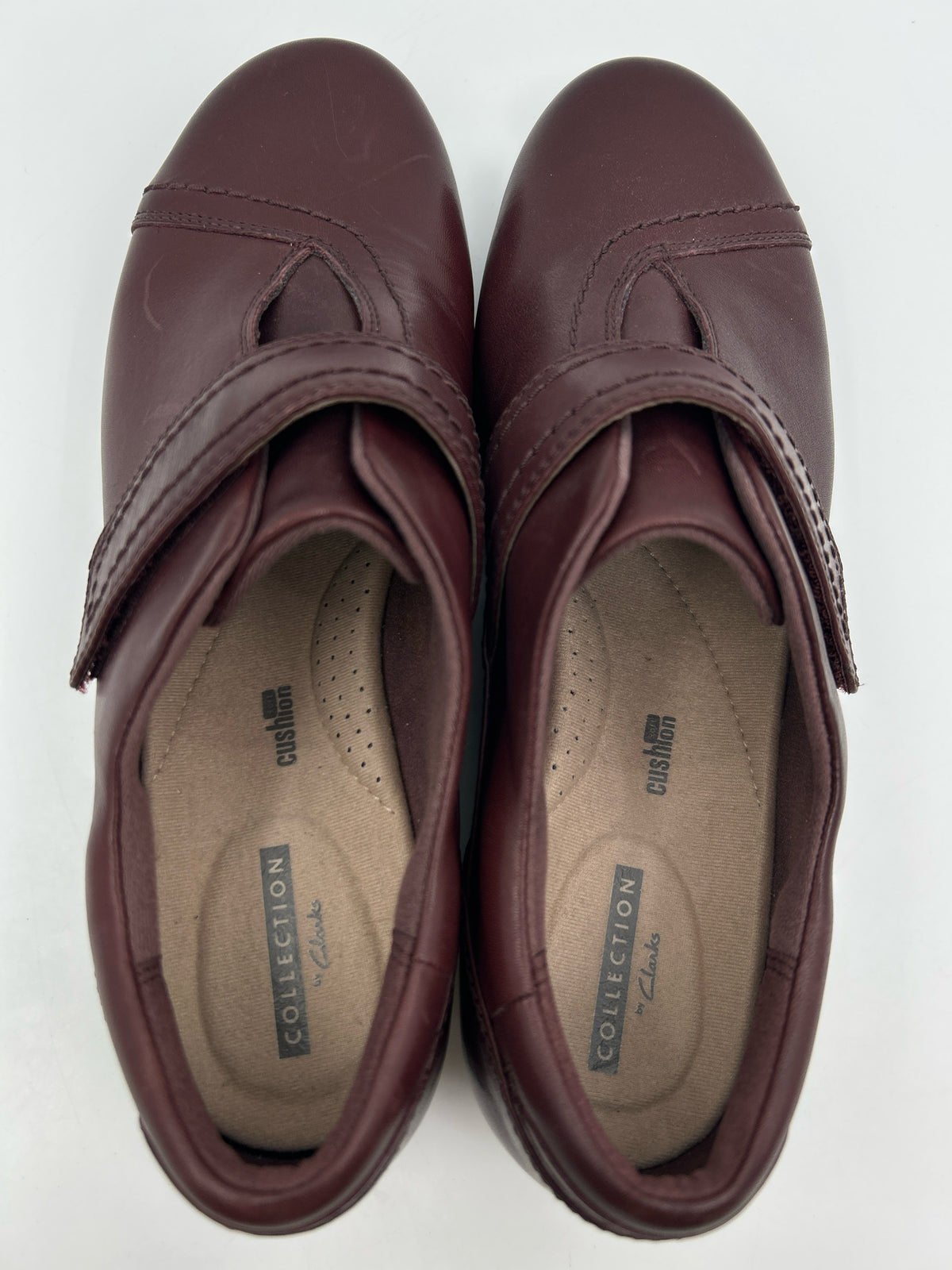CLARKS COLLECTION NWOB Size 7 Burgundy Women Shoes