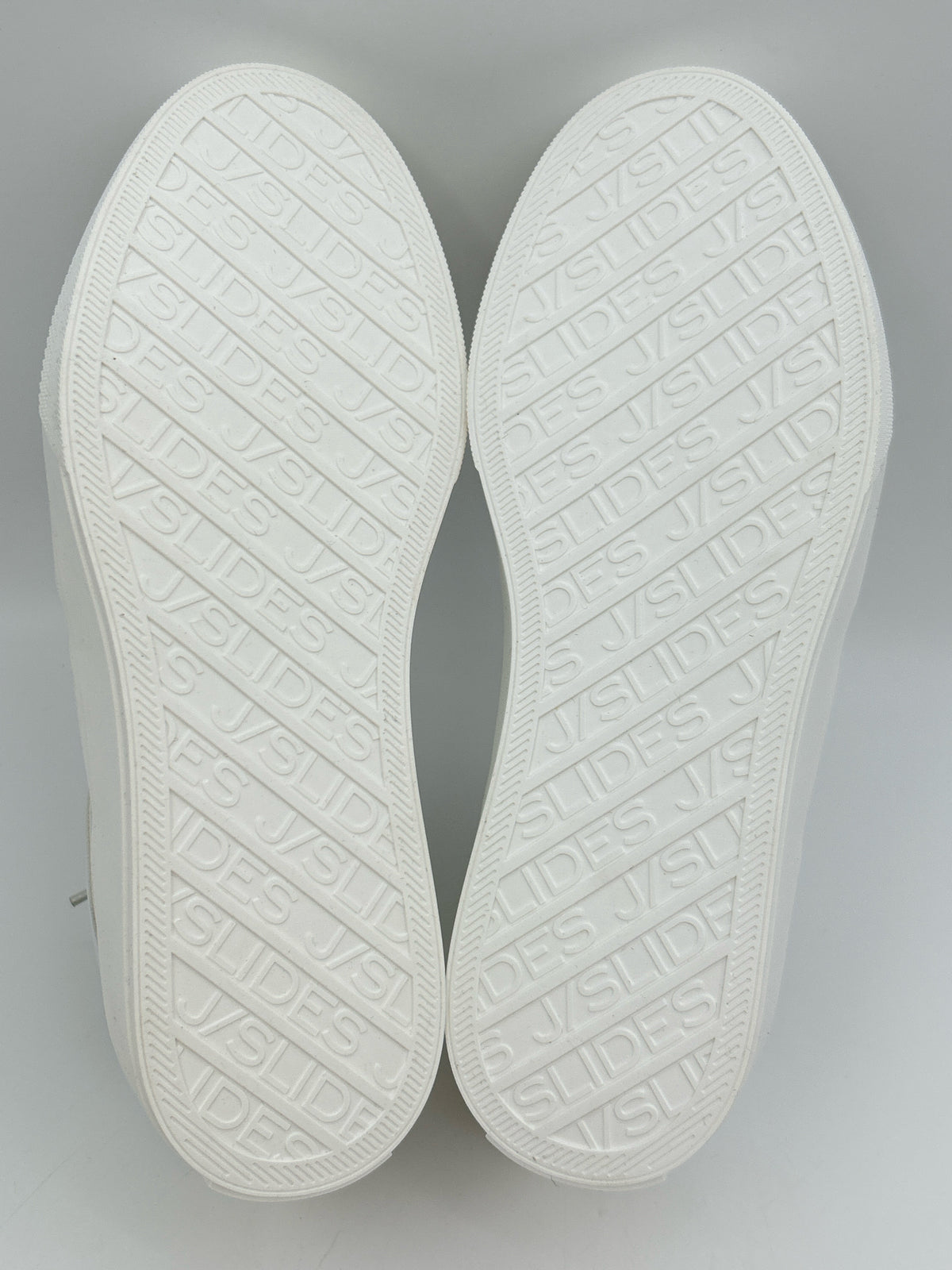 J/Slides Size 8M White and Sand Women Sneakers