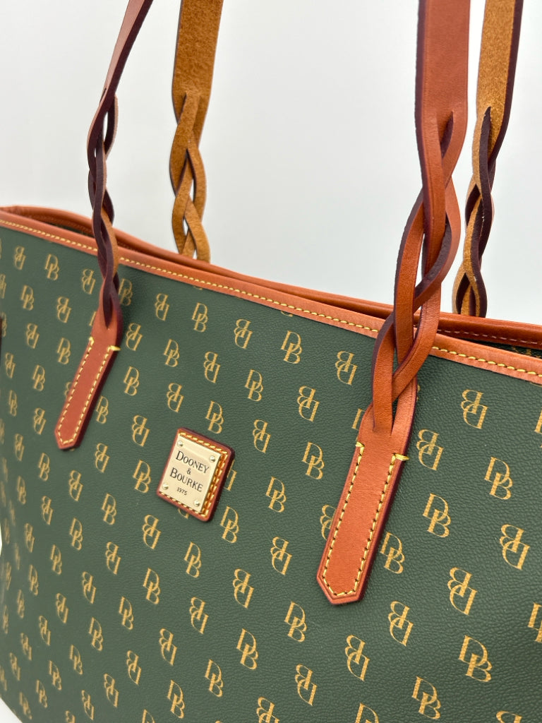 DOONEY & BOURKE NWT Green Print Women's Tote