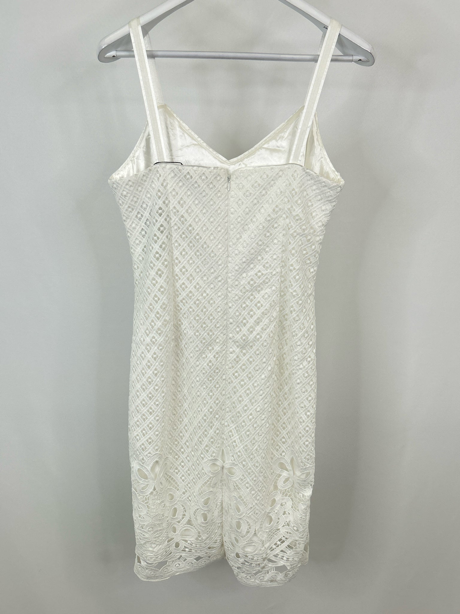 White House Black Market Size 8 White Women's Dress