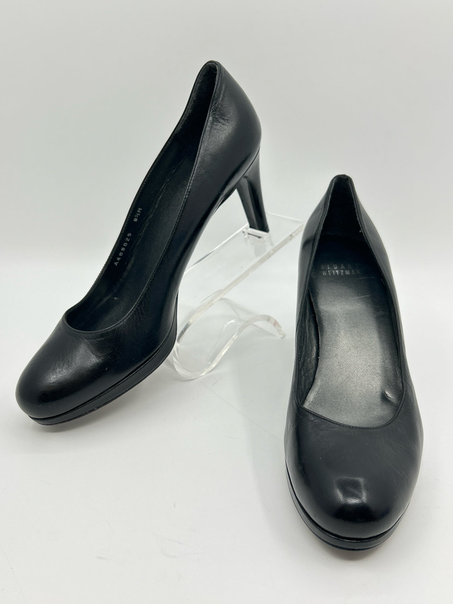 STUART WEITZMAN Size 8.5M Black Women Pumps