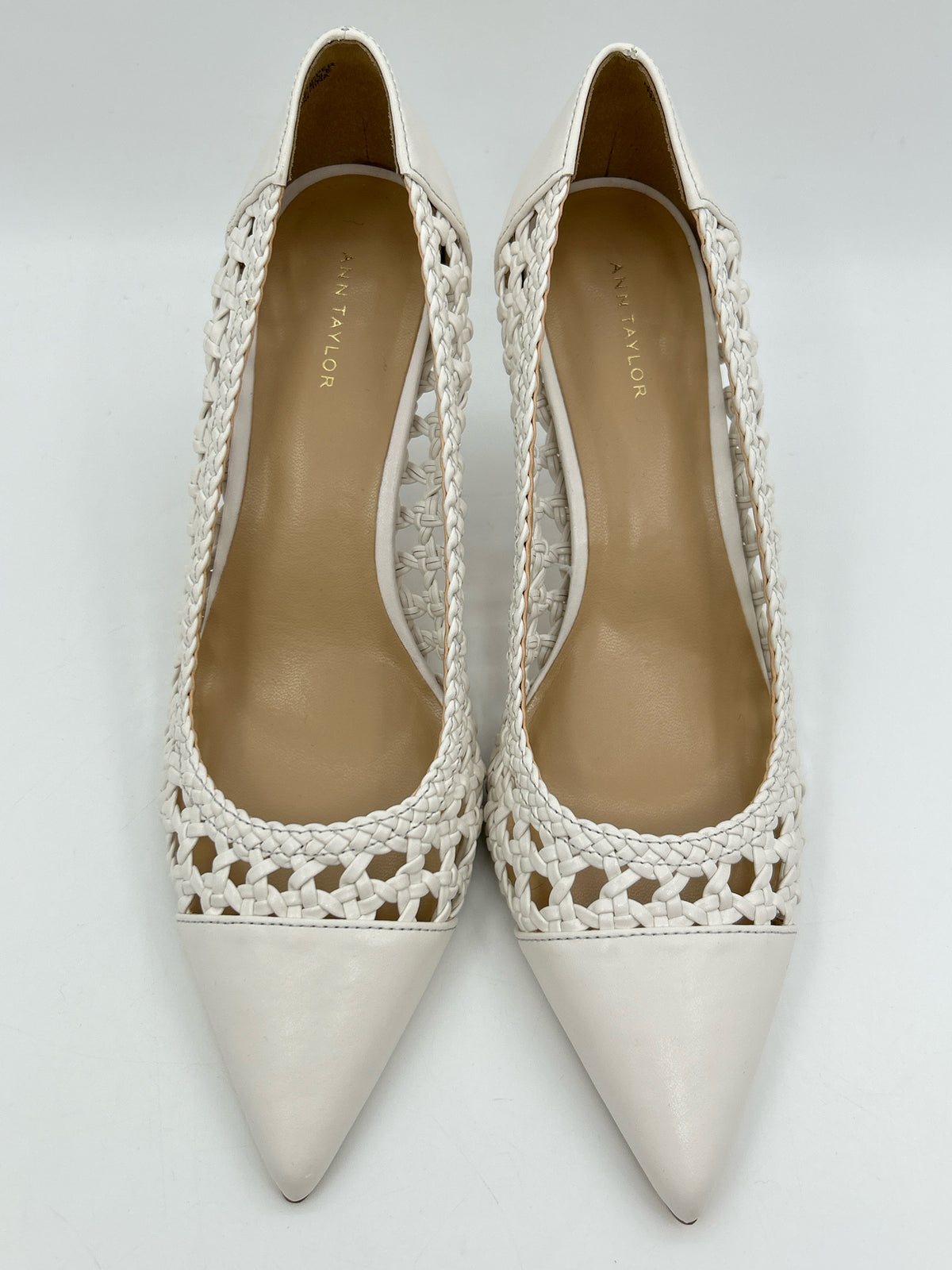ANN TAYLOR Size 6.5 White Women Pumps