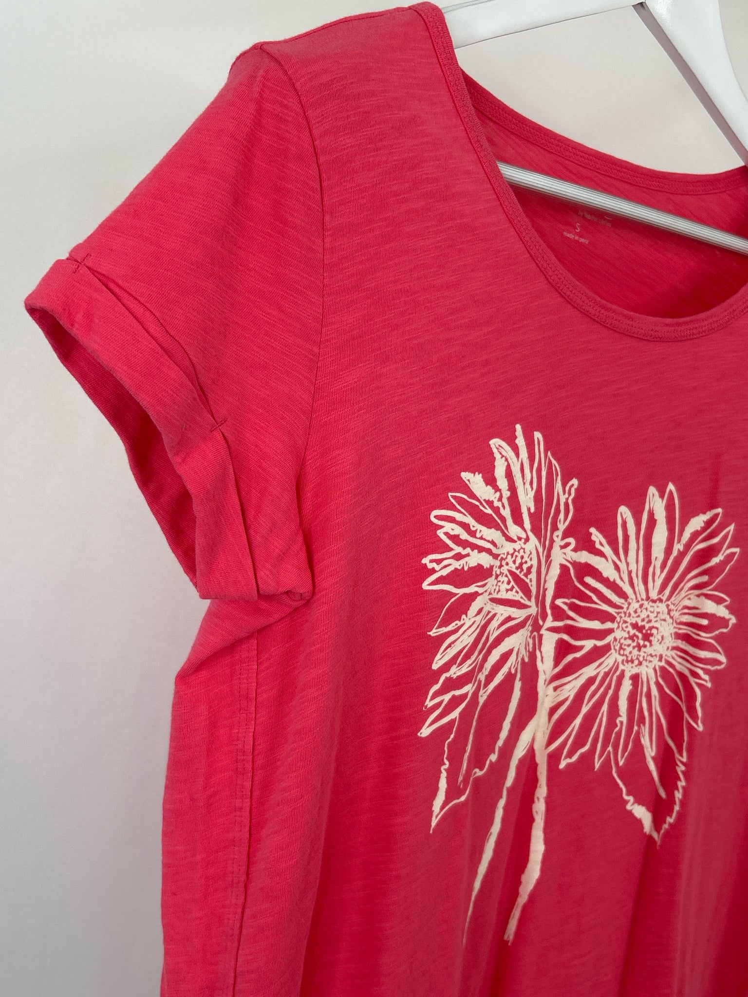 Escape by Habitat Clothes Size S PINK AND WHITE Women T-shirt