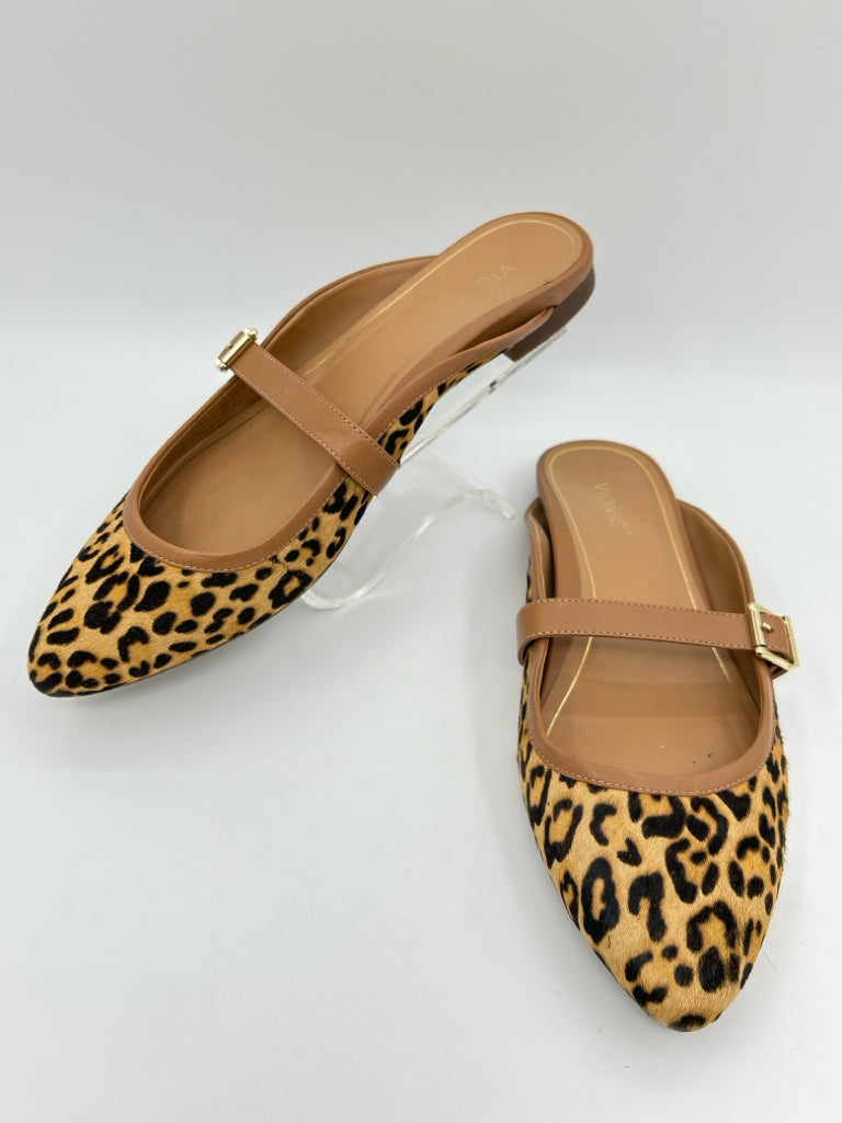 VIONIC Women Size 9 Animal Print Flats