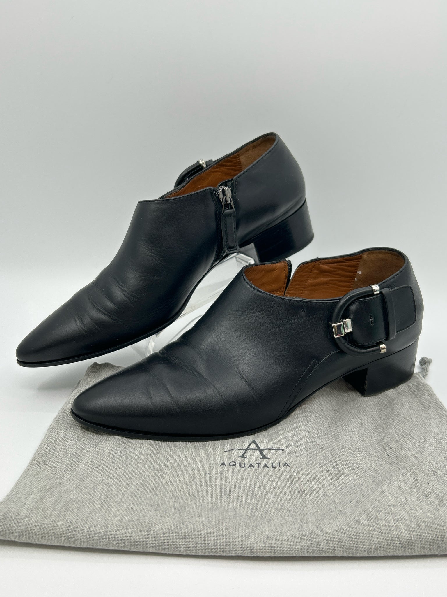 AQUATALIA Size 10 Black Women Booties