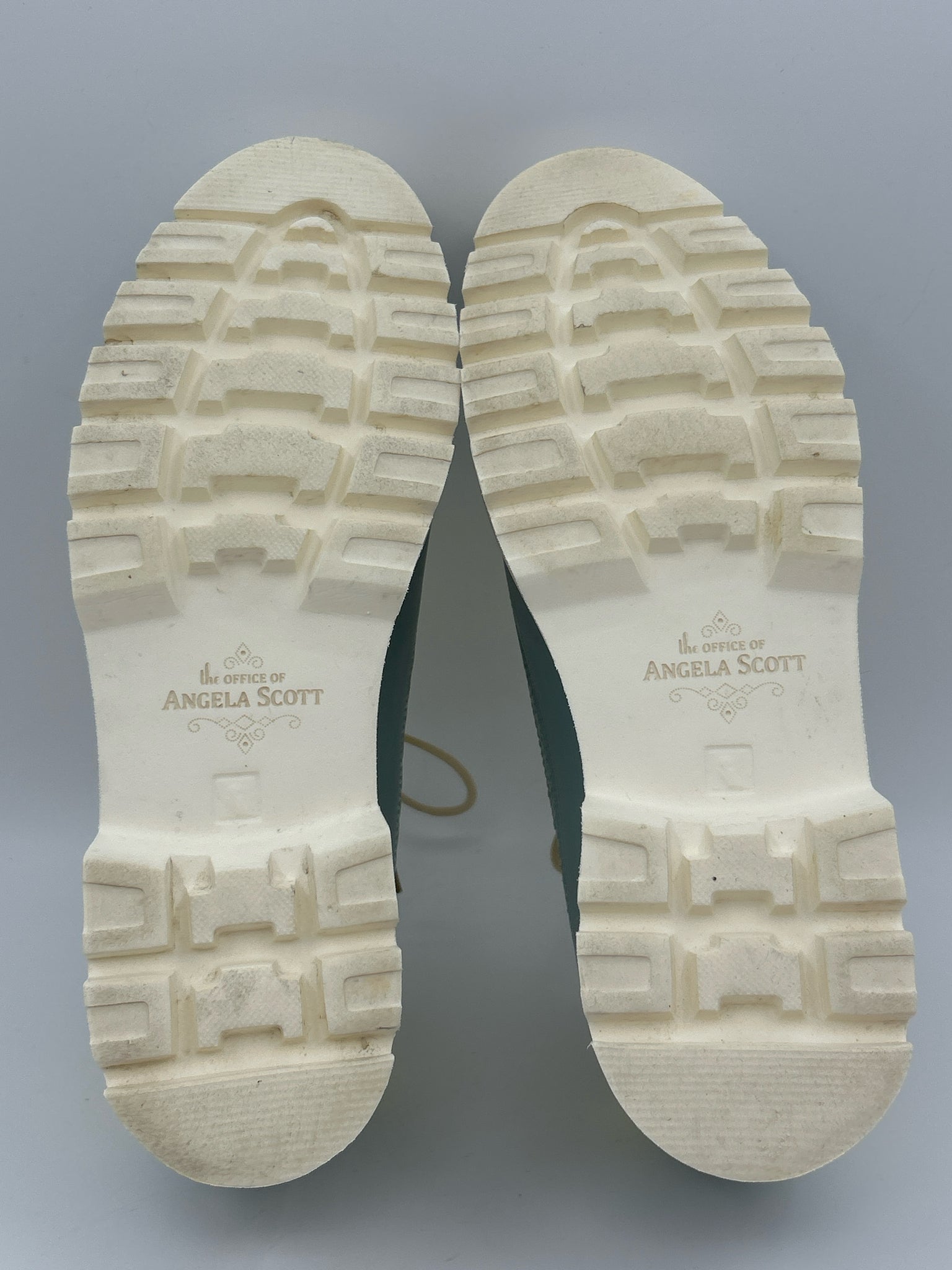 The Office Of Angela Scott Size 39 Seafoam & Yellow Women Loafer