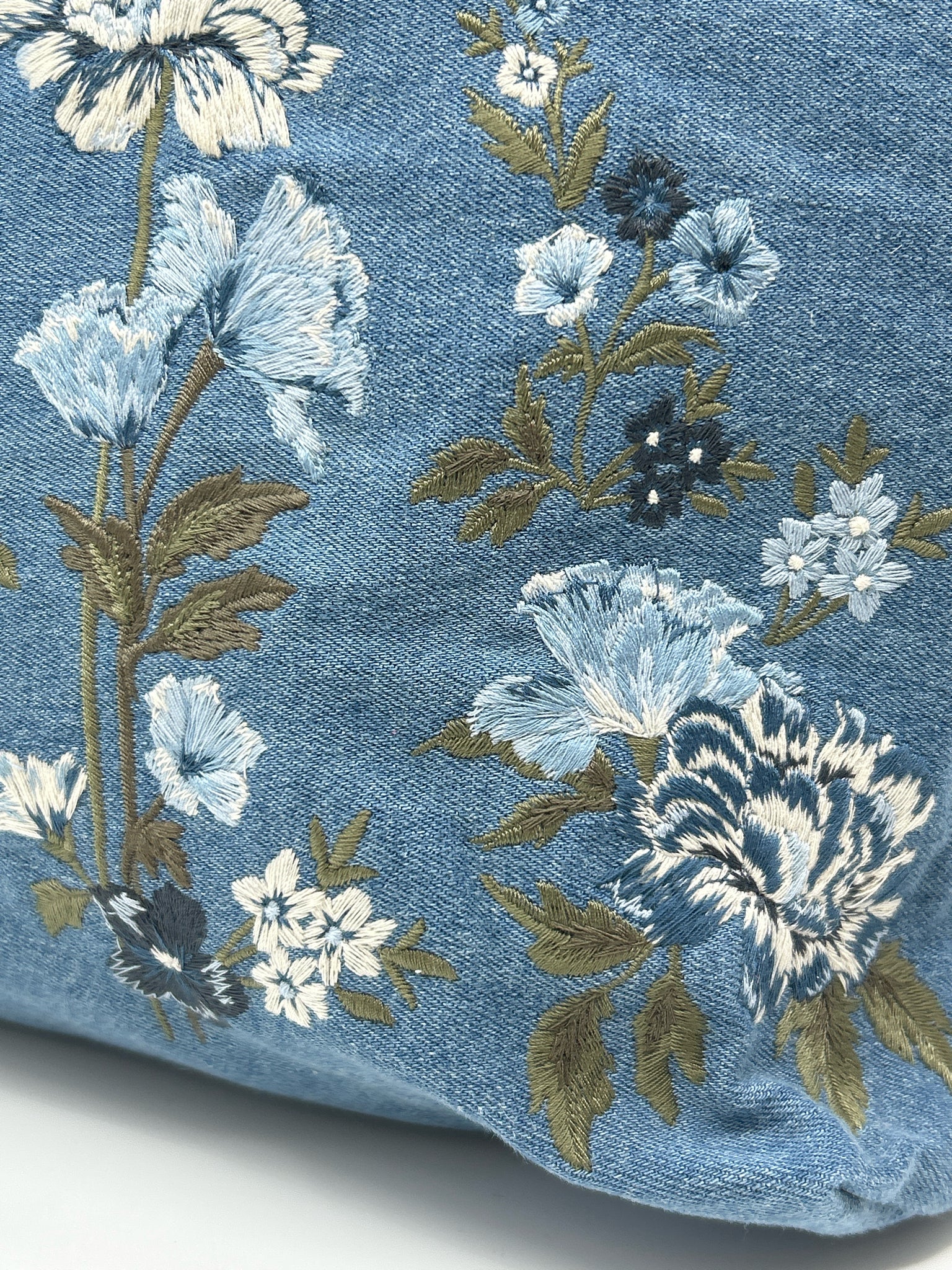 DRIFTWOOD Blue floral Women Tote