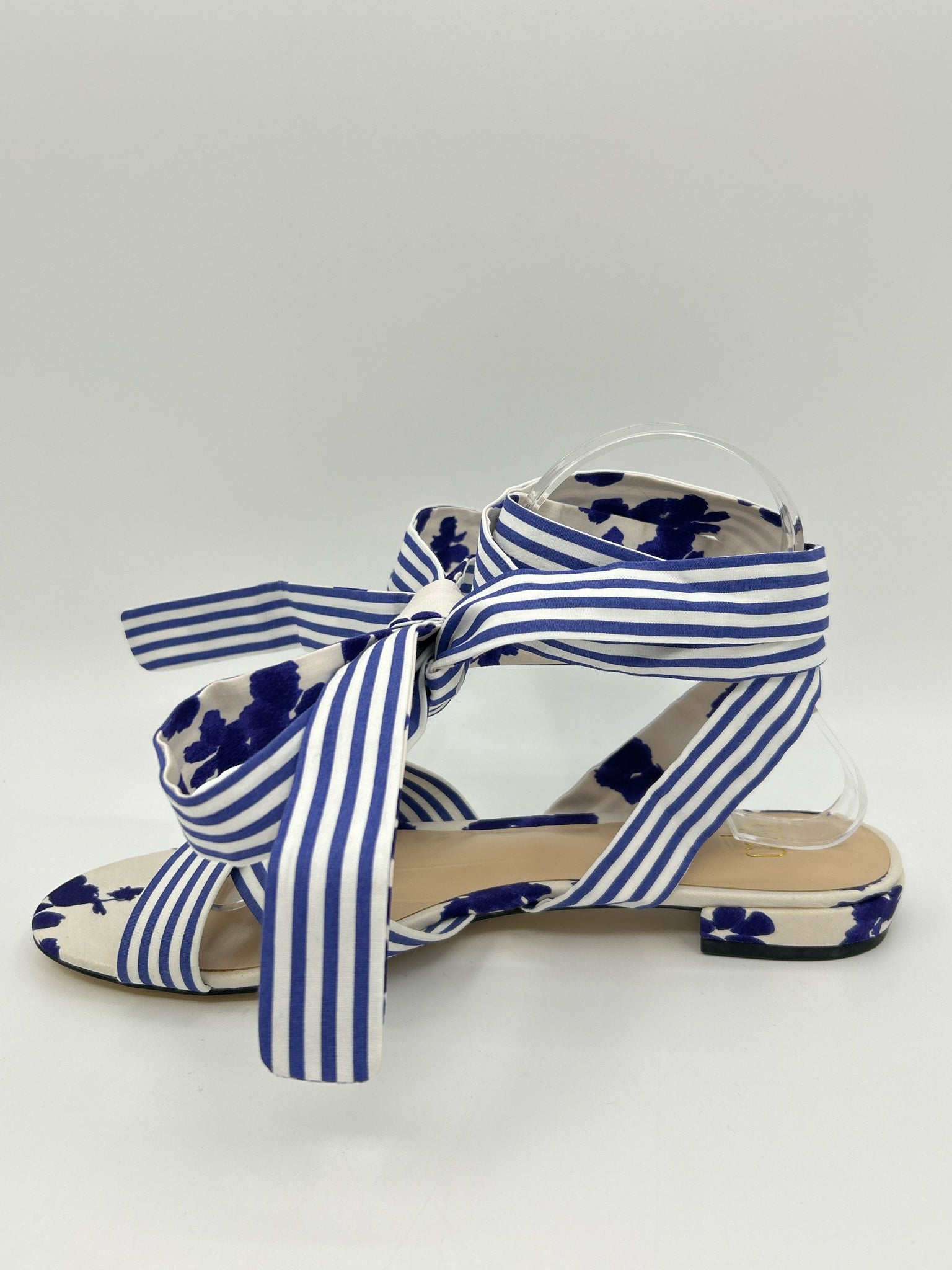 CABI Size 8.5 Blue and Ivory Women's Sandal