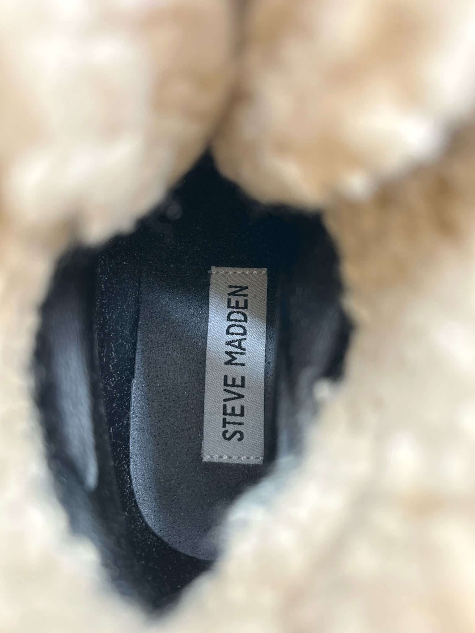 STEVE MADDEN Size 6.5M Black Women Booties