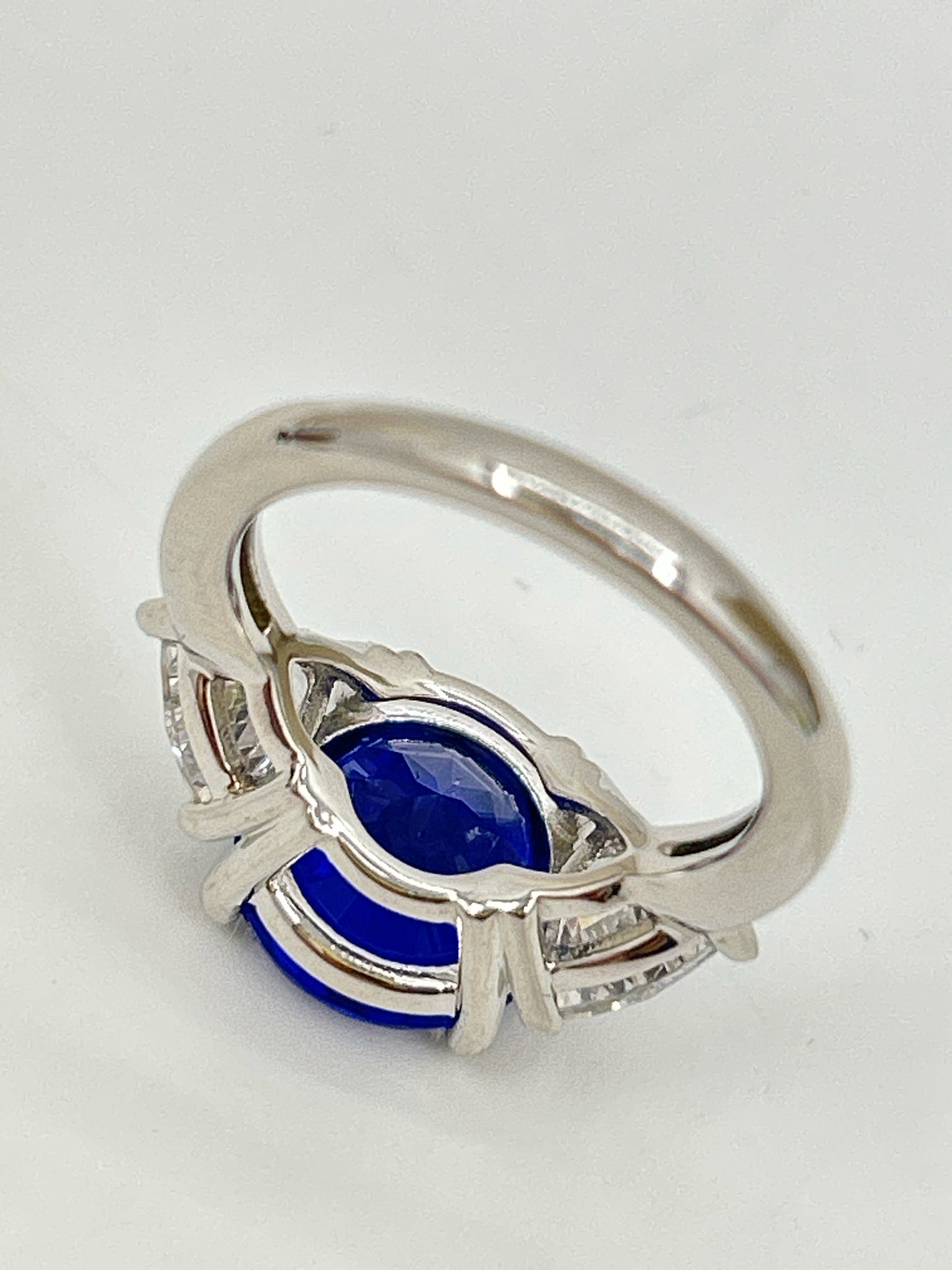 DIAMONIQUE SILVER AND BLUE Ring