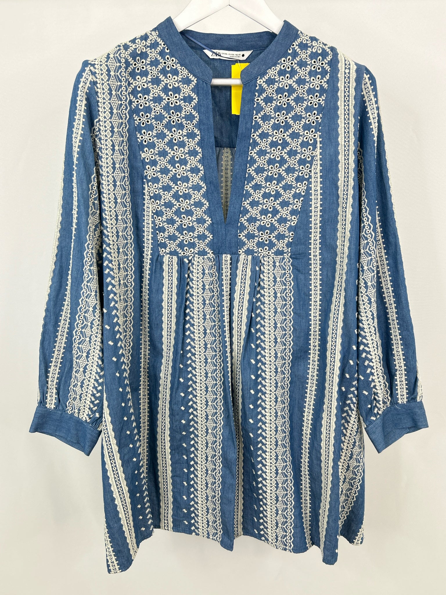 ZARA Size XXL Chambray and white Women Dress