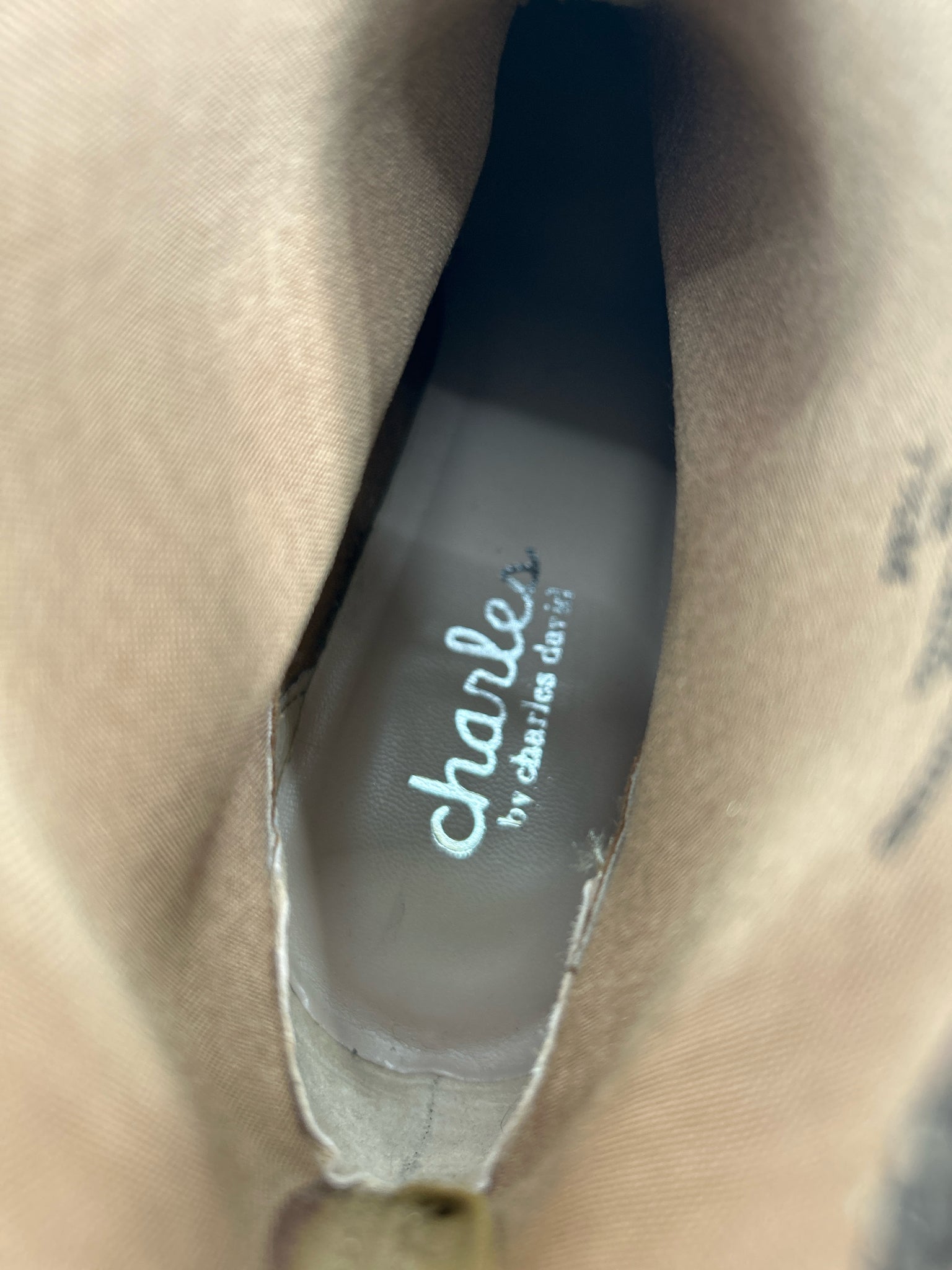 CHARLES DAVID Size 7.5M Brown Print Women Booties