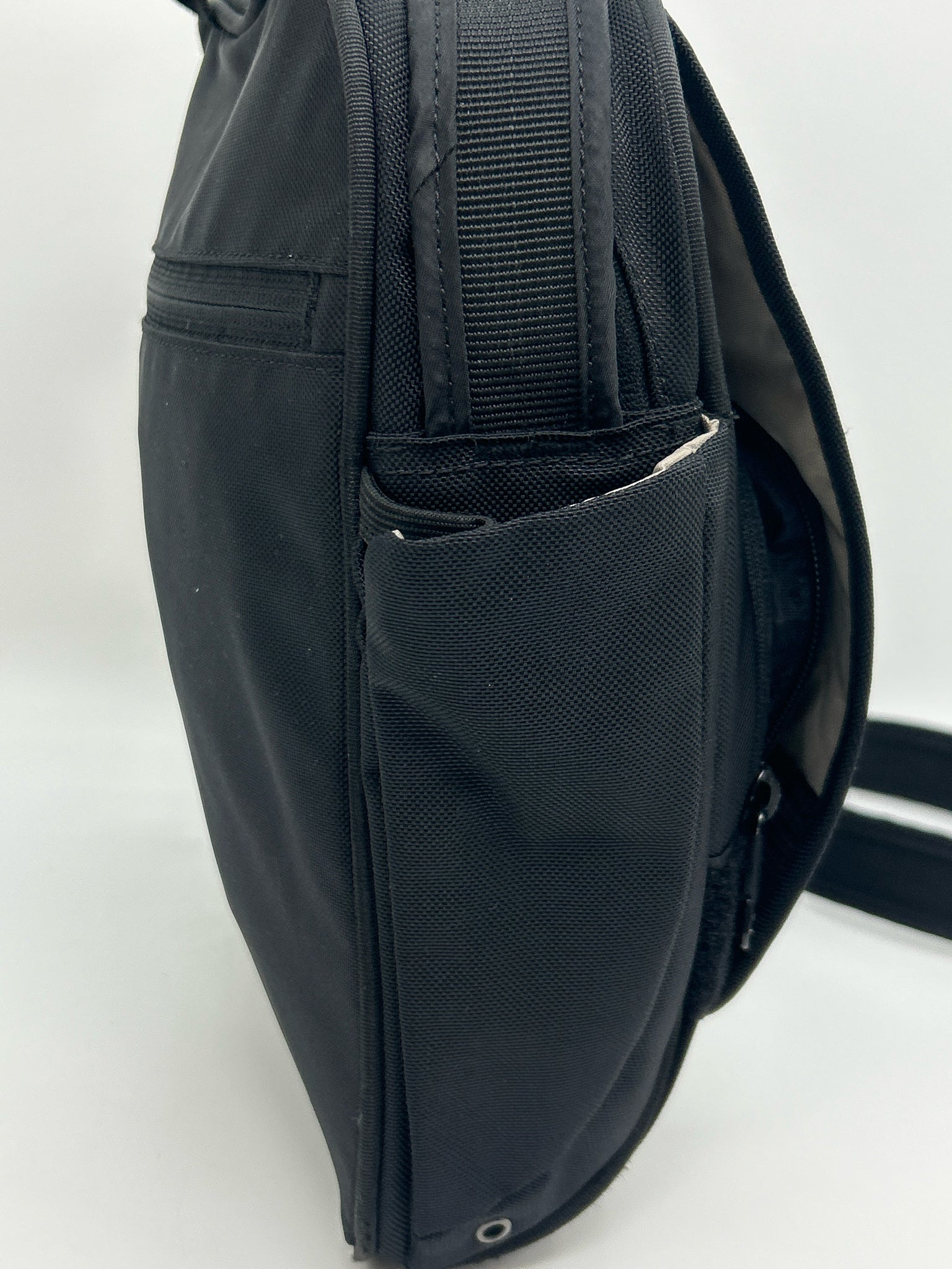 PAC SAFE Black Women Purse