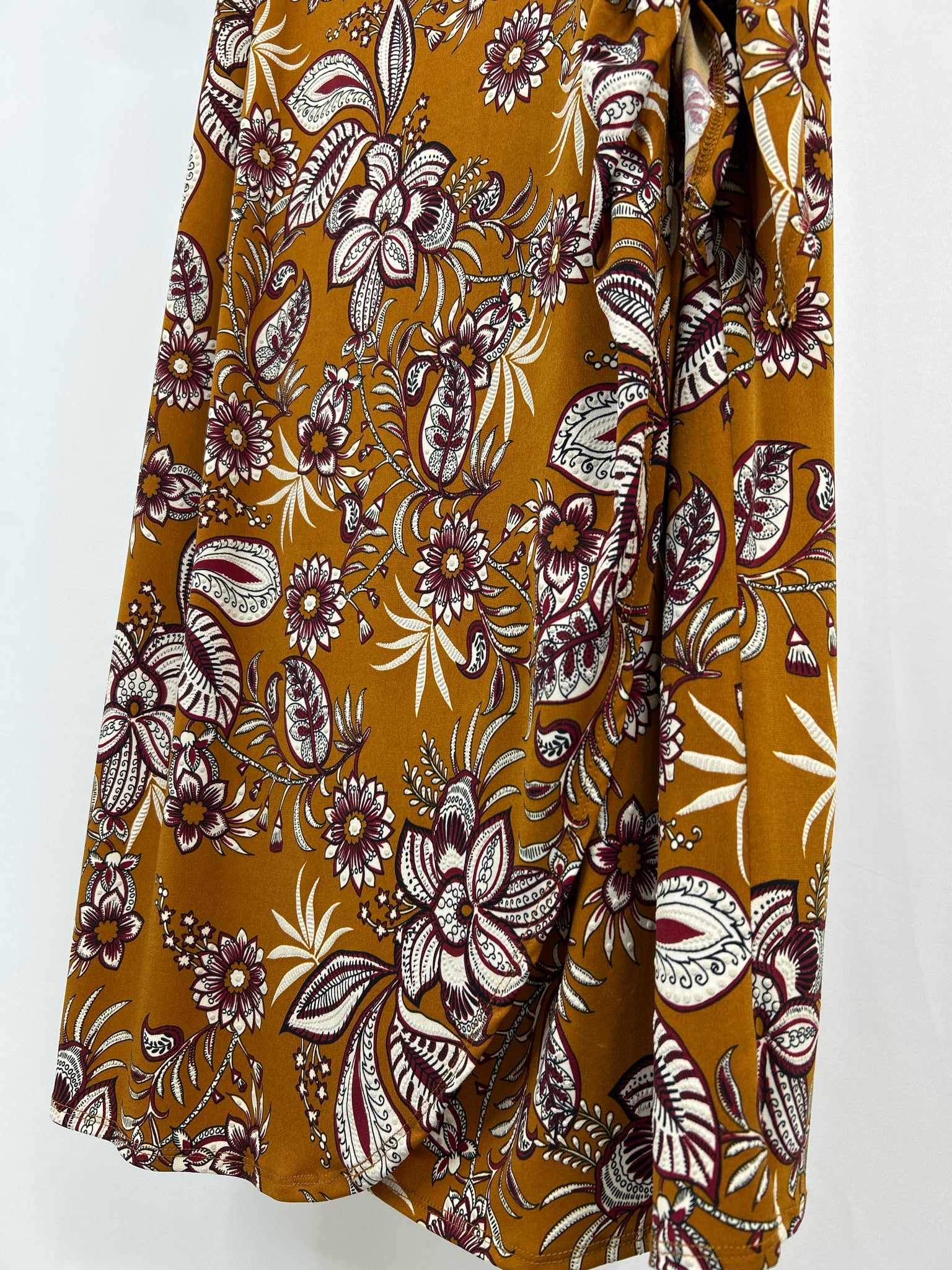 SIGNATURE BY ROBBIE BEE Size 1X mustard print Women Dress
