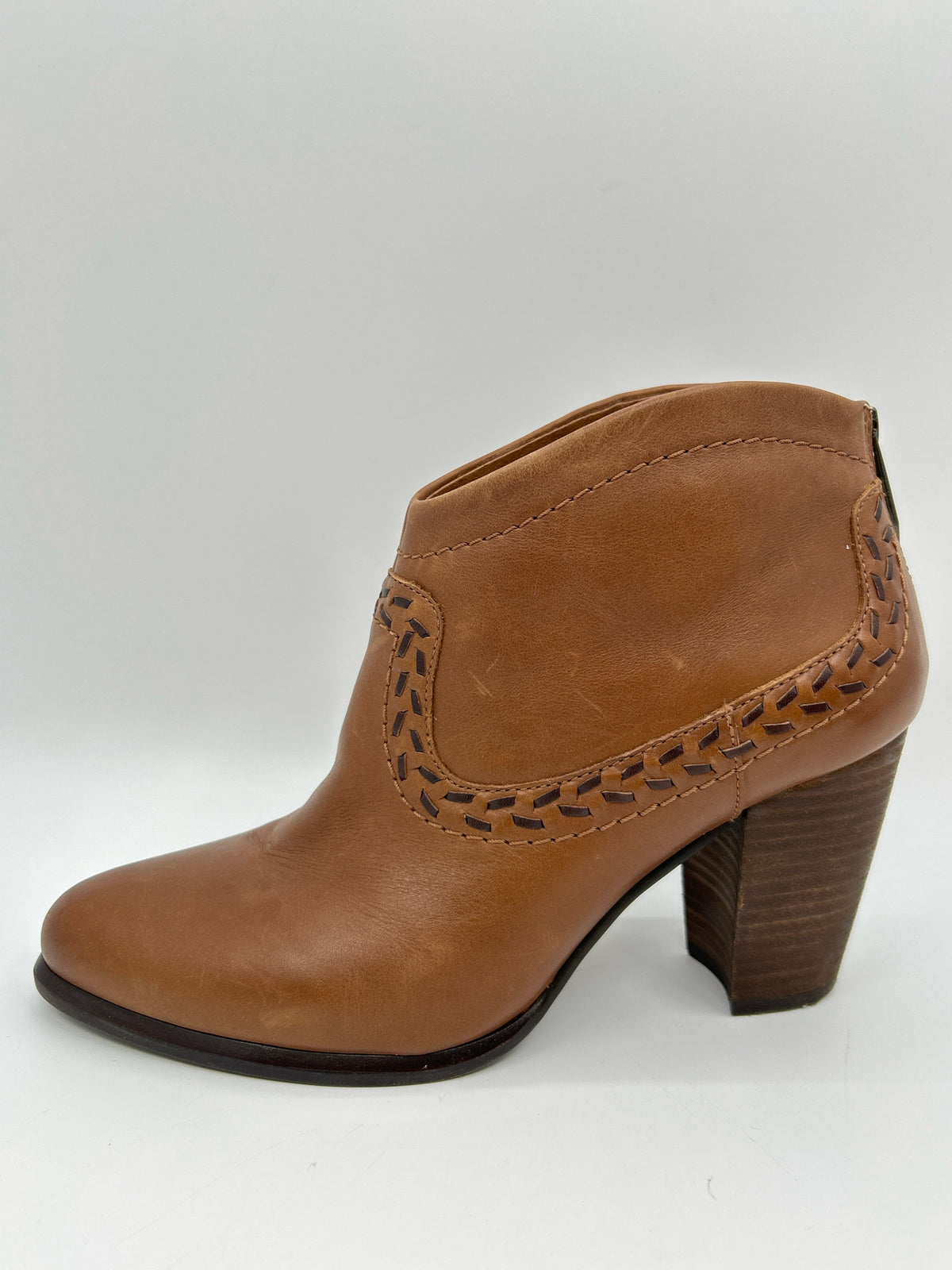 UGG Size 9 Brown Women Booties