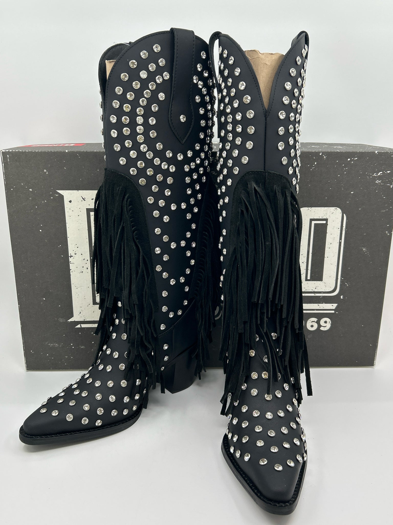 DINGO Size 7.5M Black Women Boots