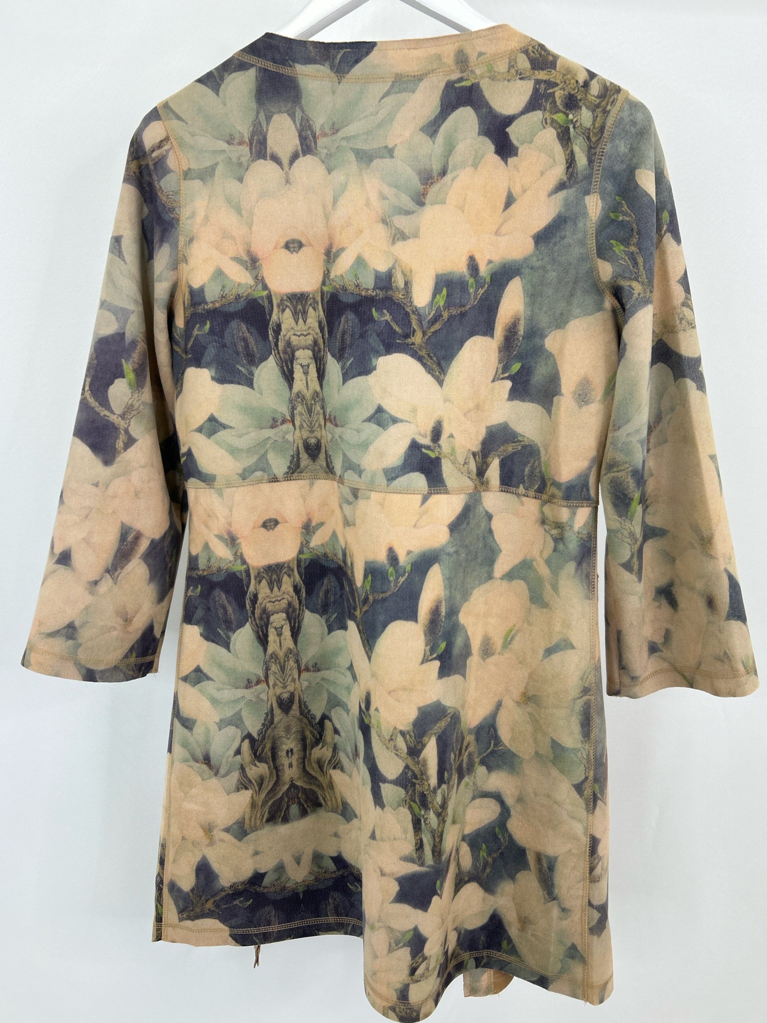 SOLITAIRE Size S CREAM AND NAVY Women Cardigan