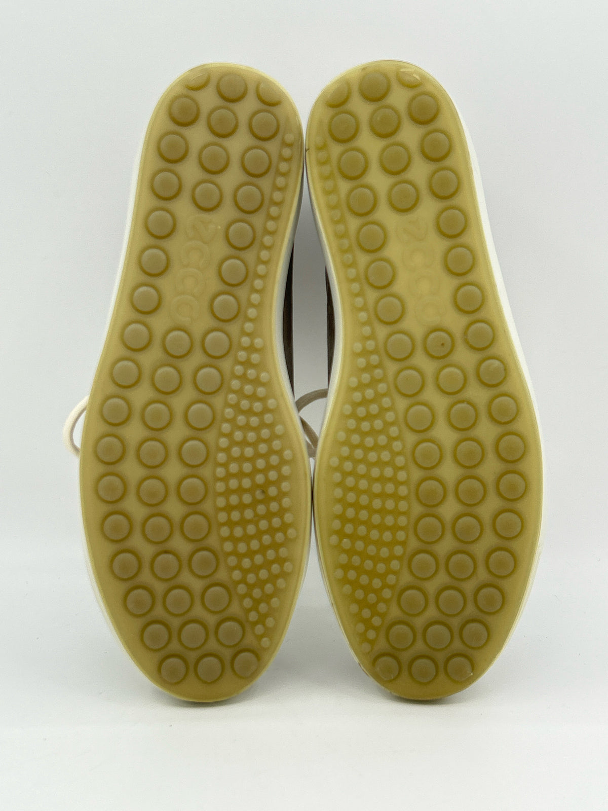 ECCO Size 6/6.5 Grey Women Sneakers