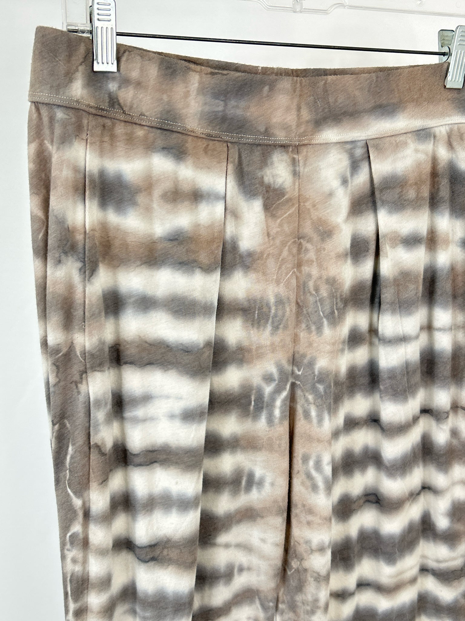 RAQUEL ALLEGRA Size XL Taupe Print Women Pants