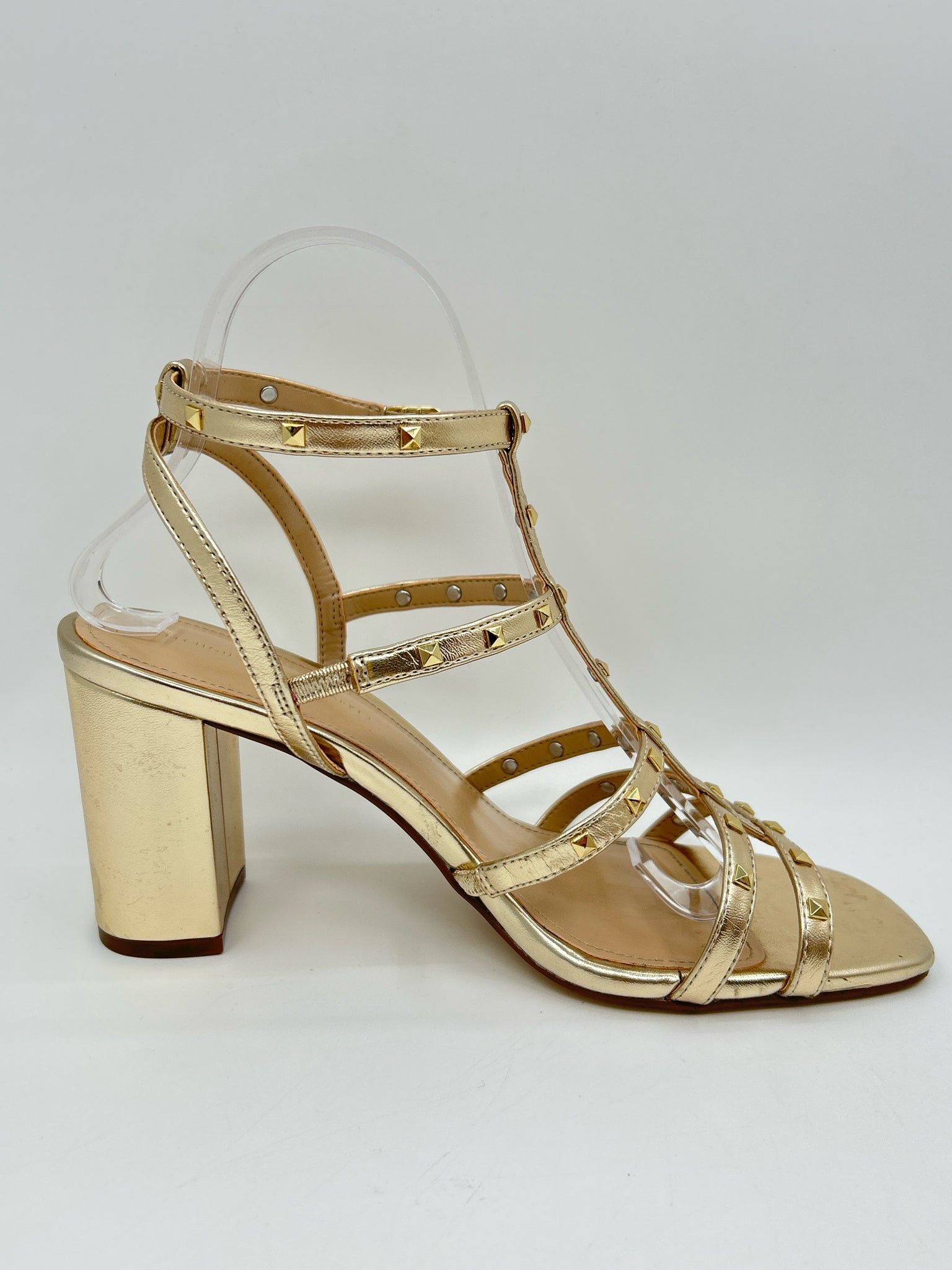 White House Black Market Size 9M Gold Women Sandal
