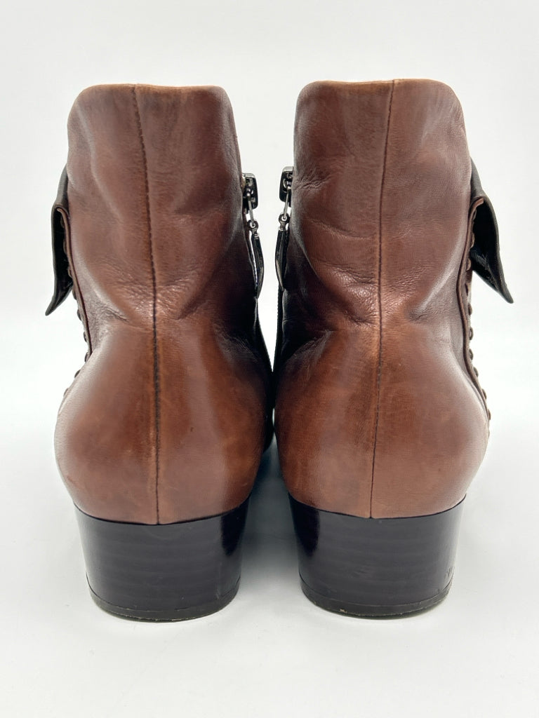 SPRING STEP Size 41 Brown Booties