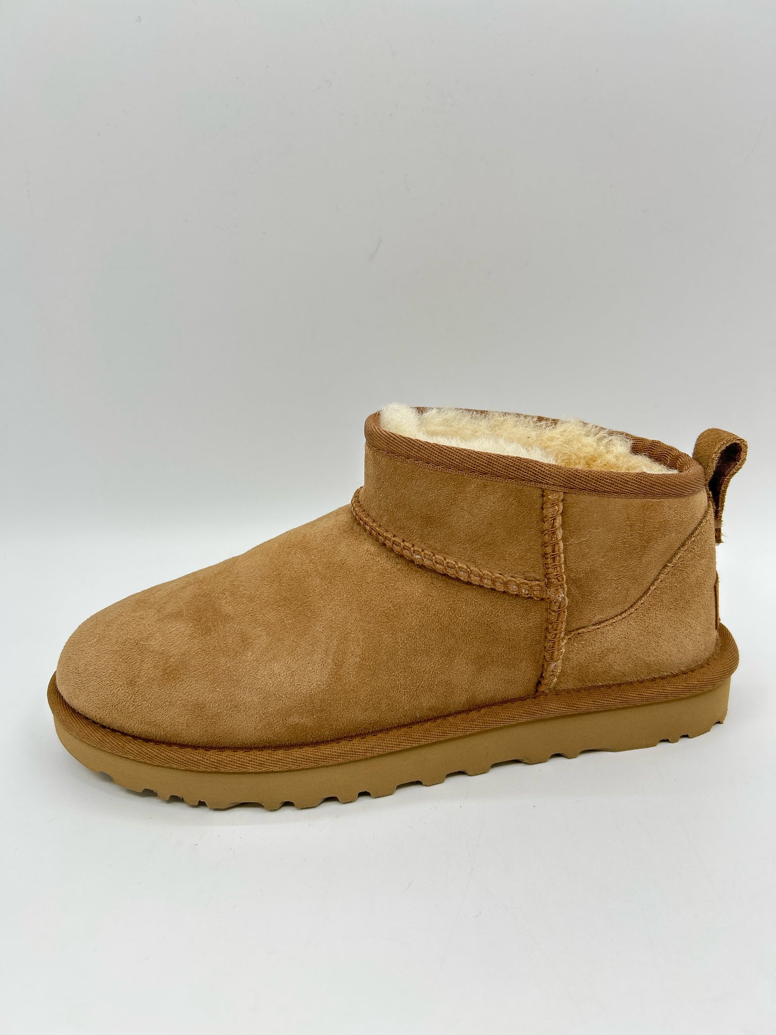 UGG Size 7 Brown Women Booties