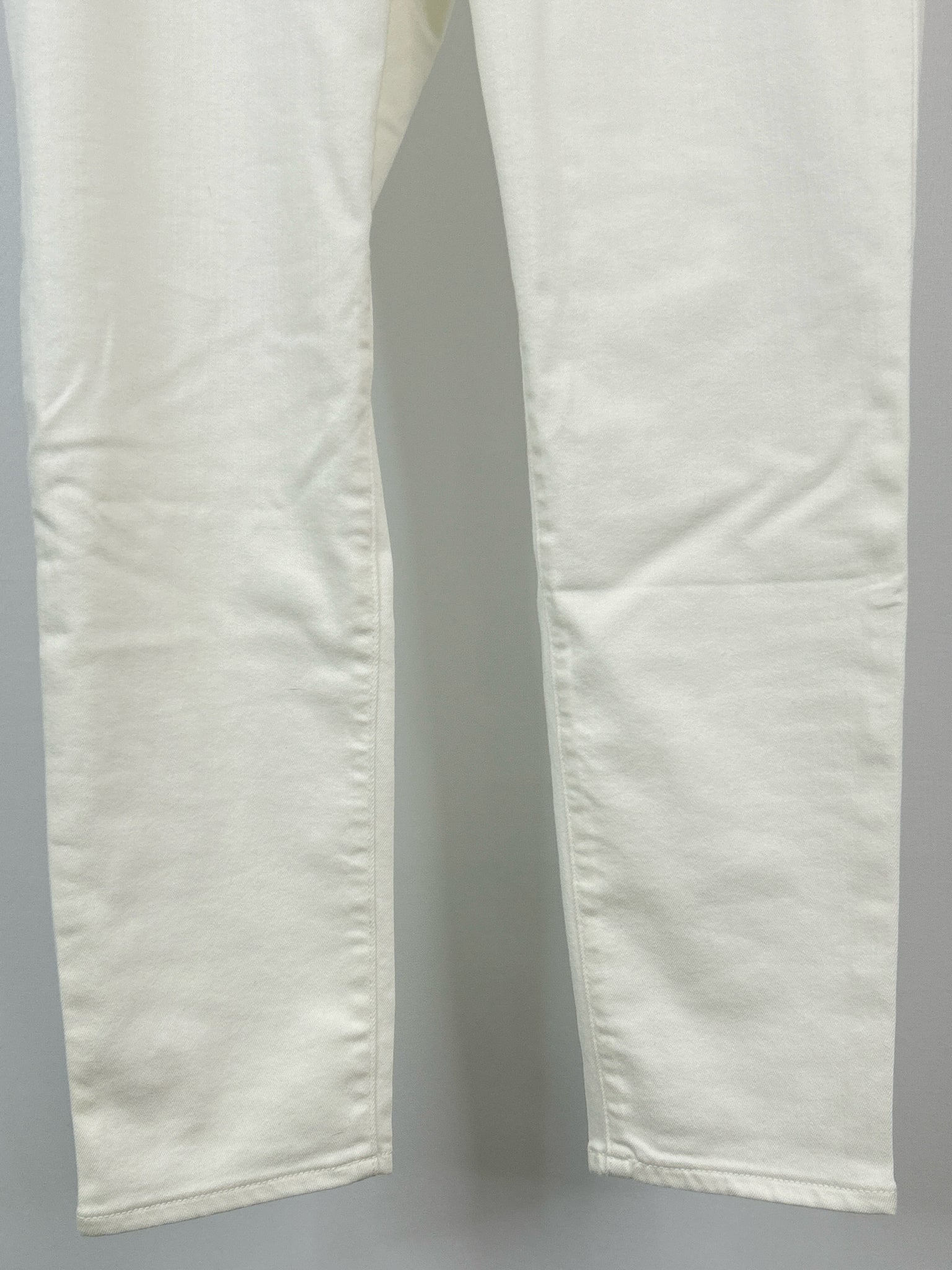 CHICO'S NWT Size 10R white denim Women jeans