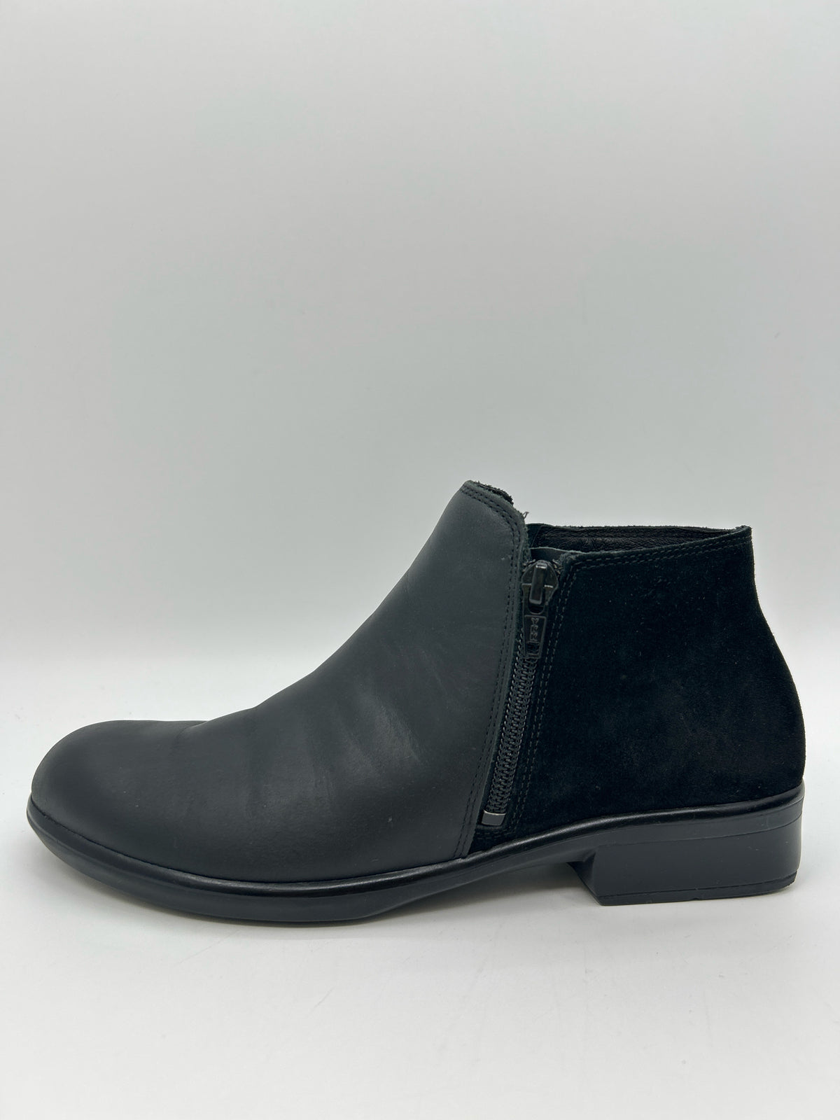 NAOT Size 8/8.5 Black Women Booties