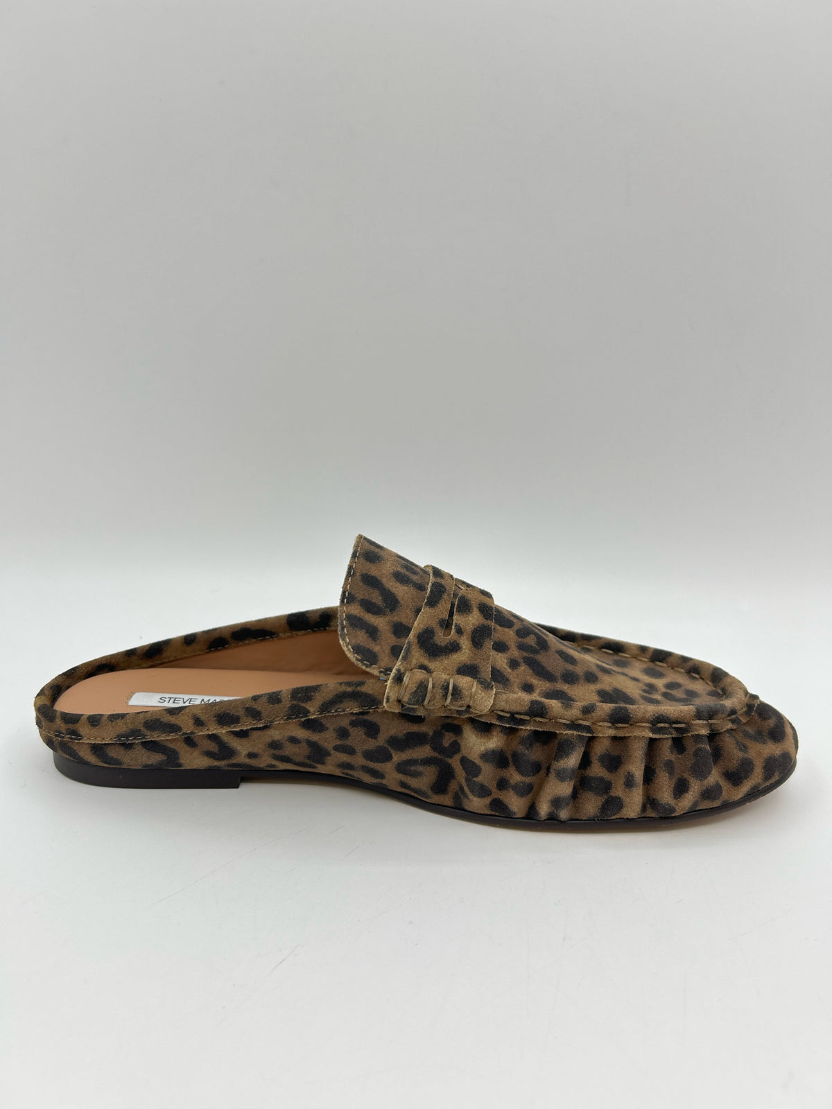 STEVE MADDEN Size 8M Animal Print Women Loafer