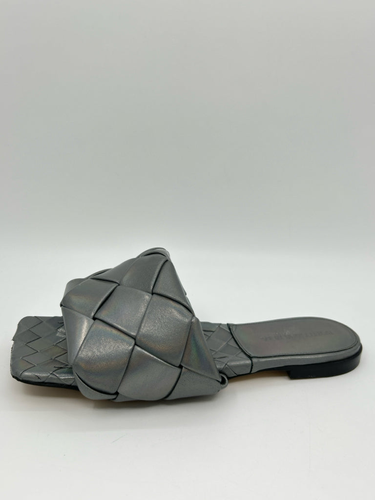 BOTTEGA VENETA Size 38 METALLIC SILVER Women's Sandal