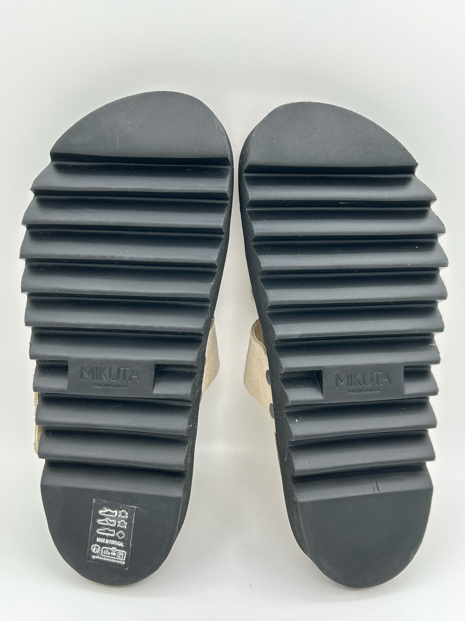 Mikuta Size 39 Beige Women Sandal