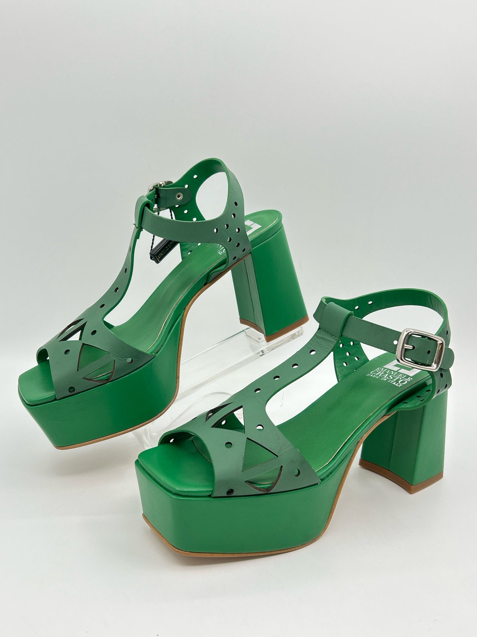 EMANUELE CRASTO NWOB Size 7.5 Green Women Sandal