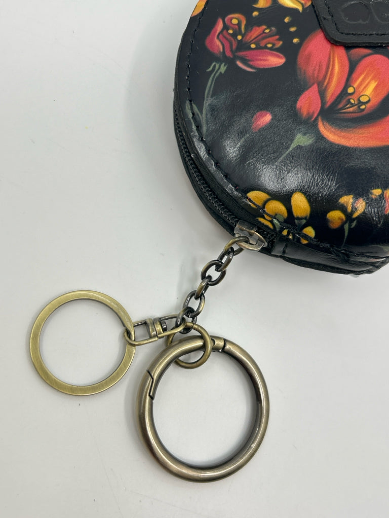 PATRICIA NASH Black Floral Purse