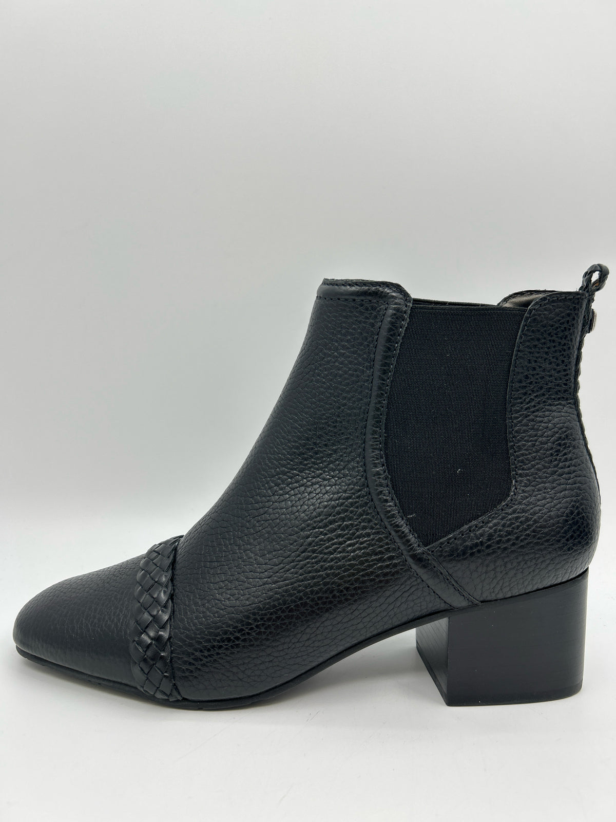 BRIGHTON NIB Size 10M Black Women Booties