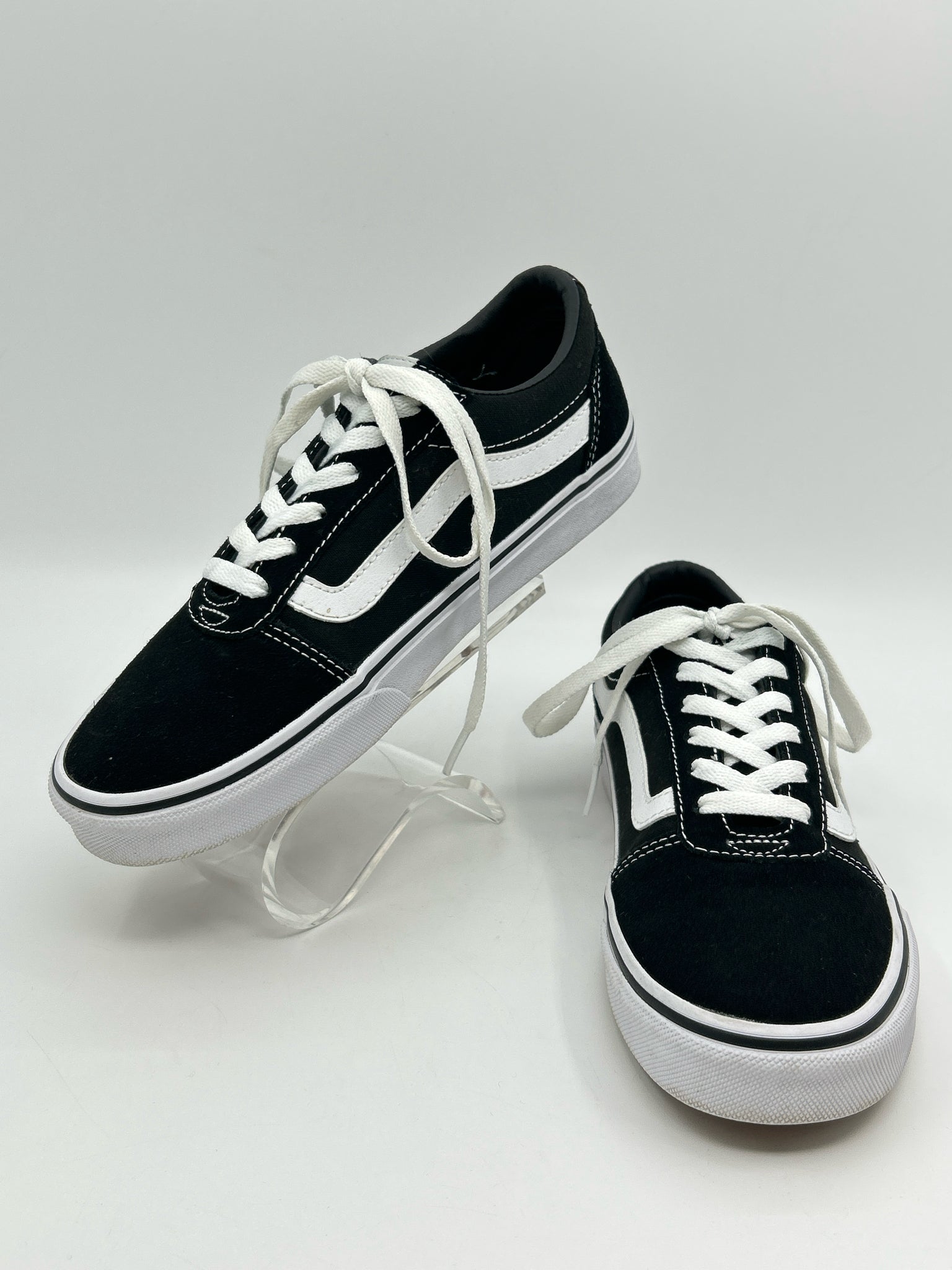 VANS Size 8 Black and White Women Sneakers