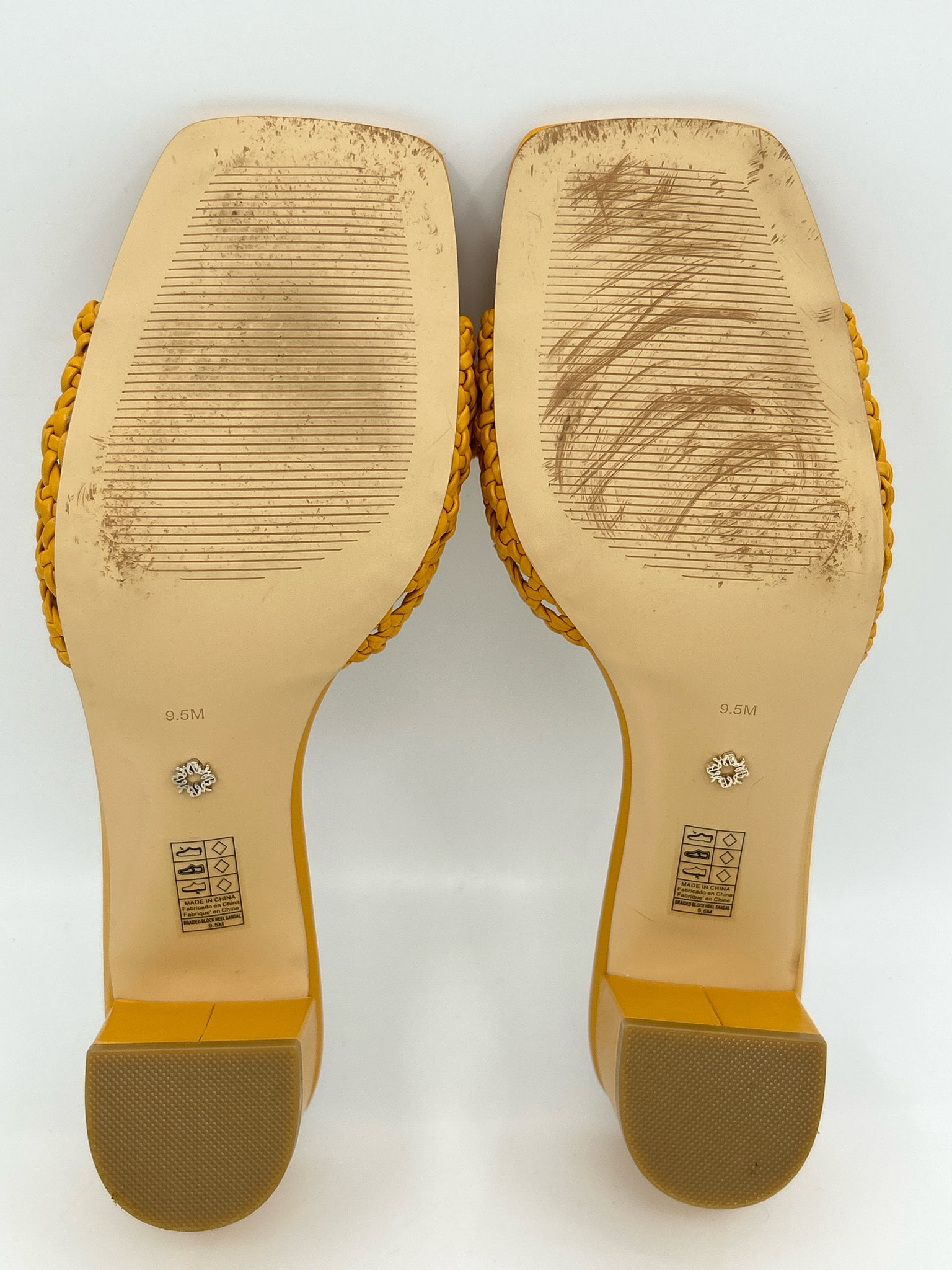 White House Black Market Size 9.5M Yellow Women Sandal